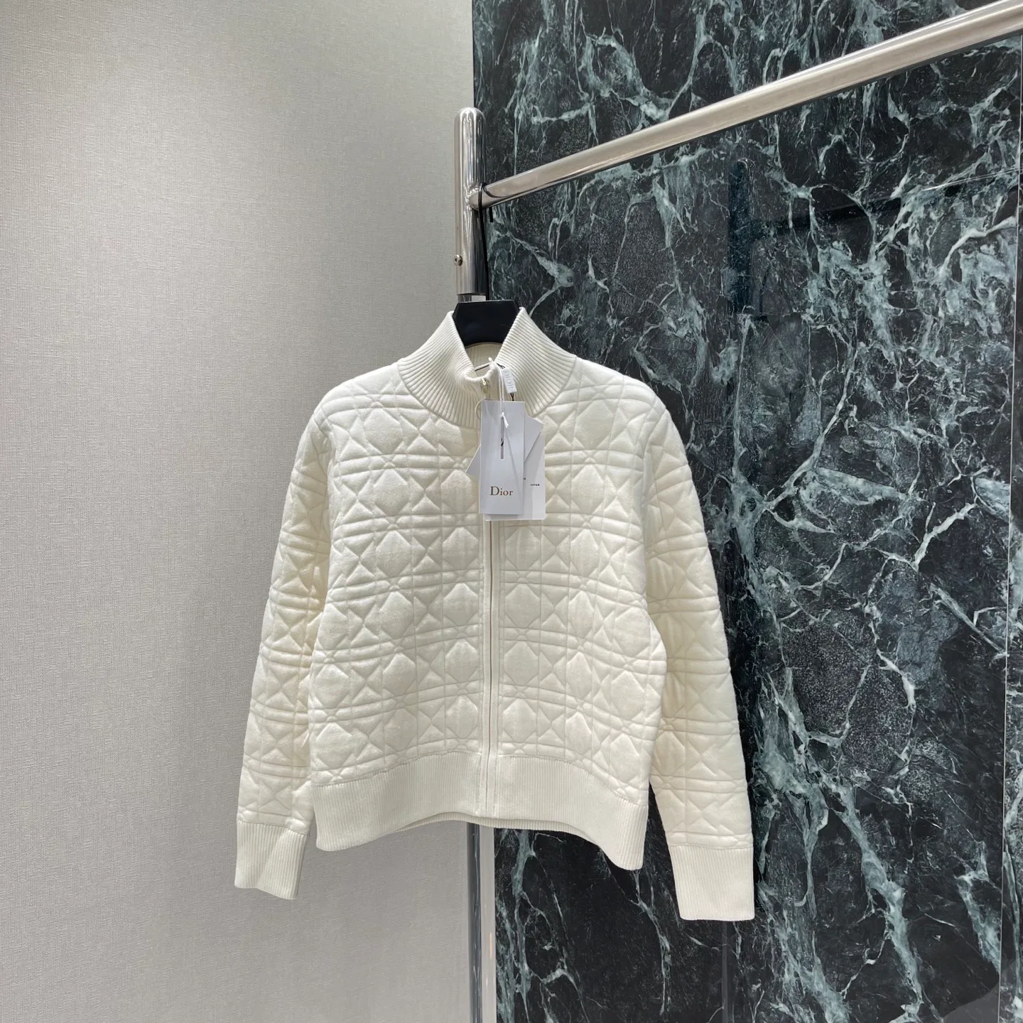 Куртки И Пуховики Женские Christian Dior 18030749
