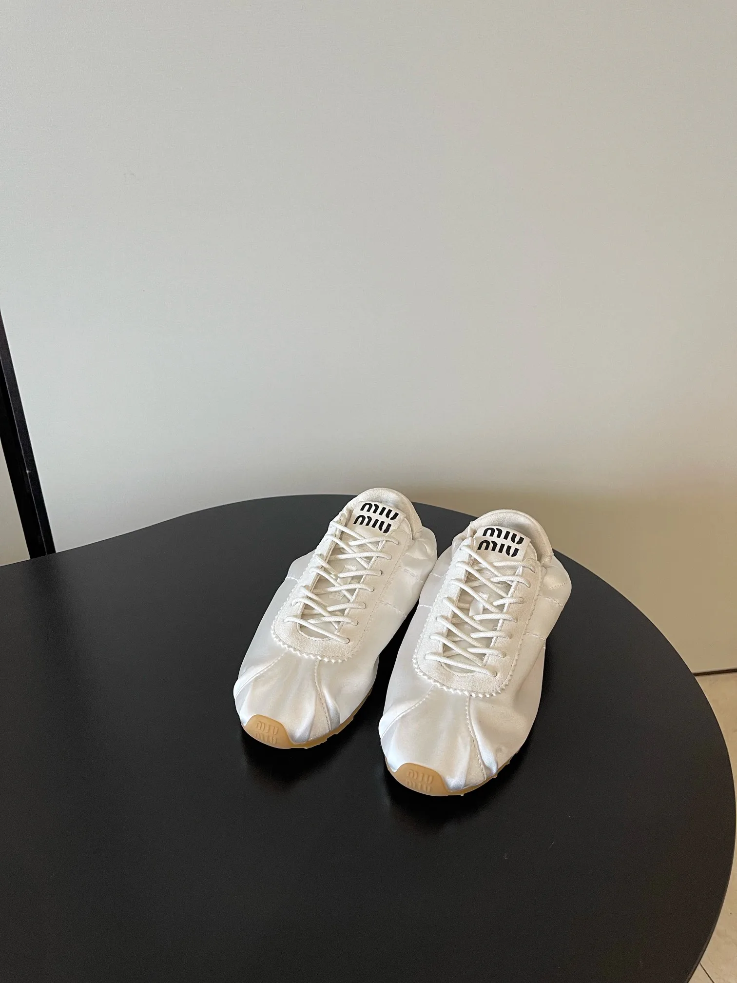 Кроссовки Женские Miu Miu 10655001