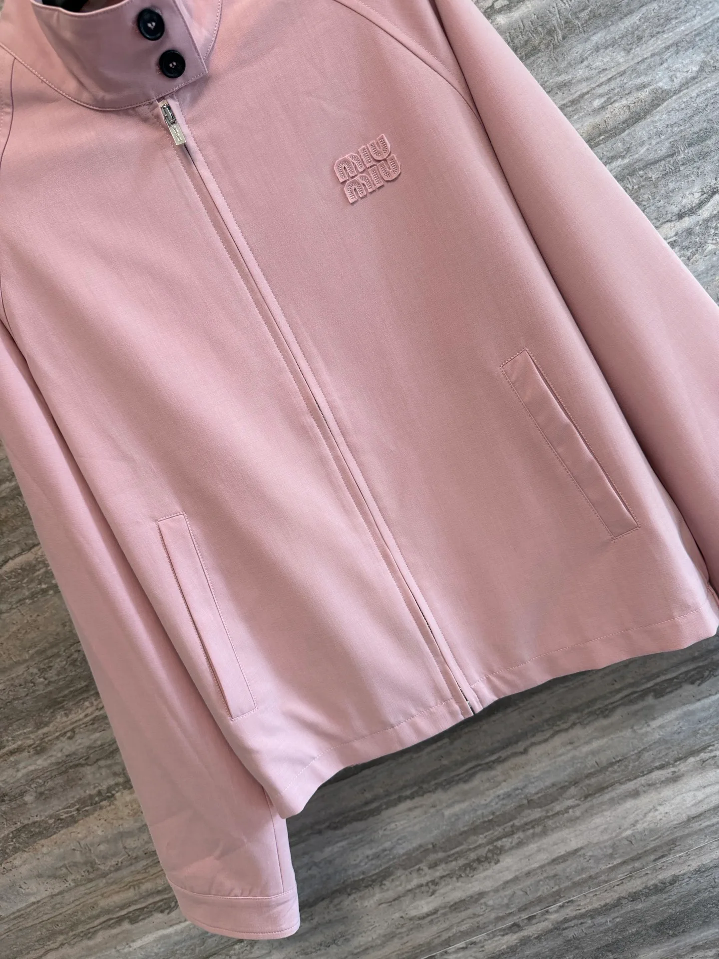 Куртки И Пуховики Женские Miu Miu 18155619