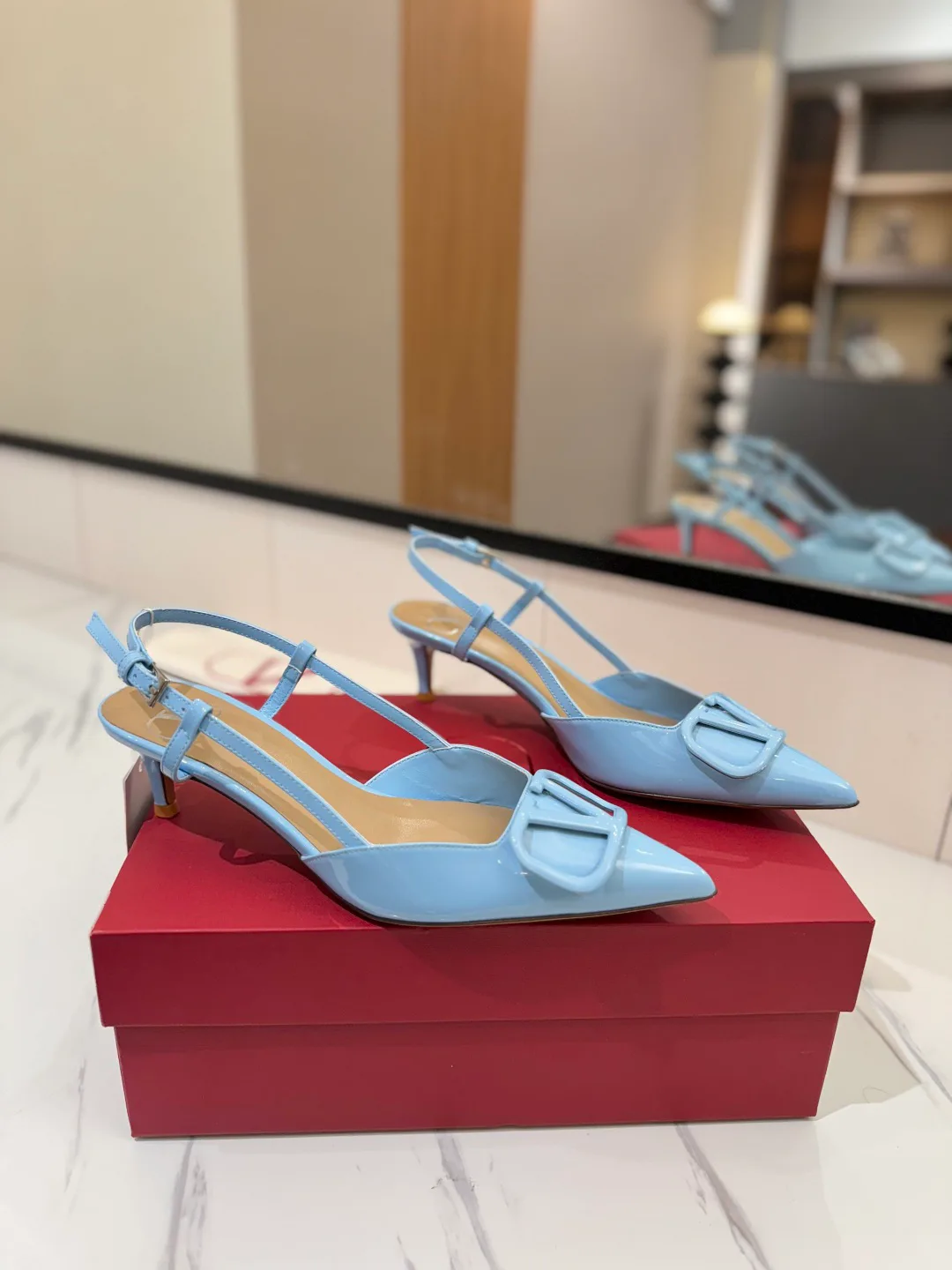 Босоножки Женские Valentino 11516232