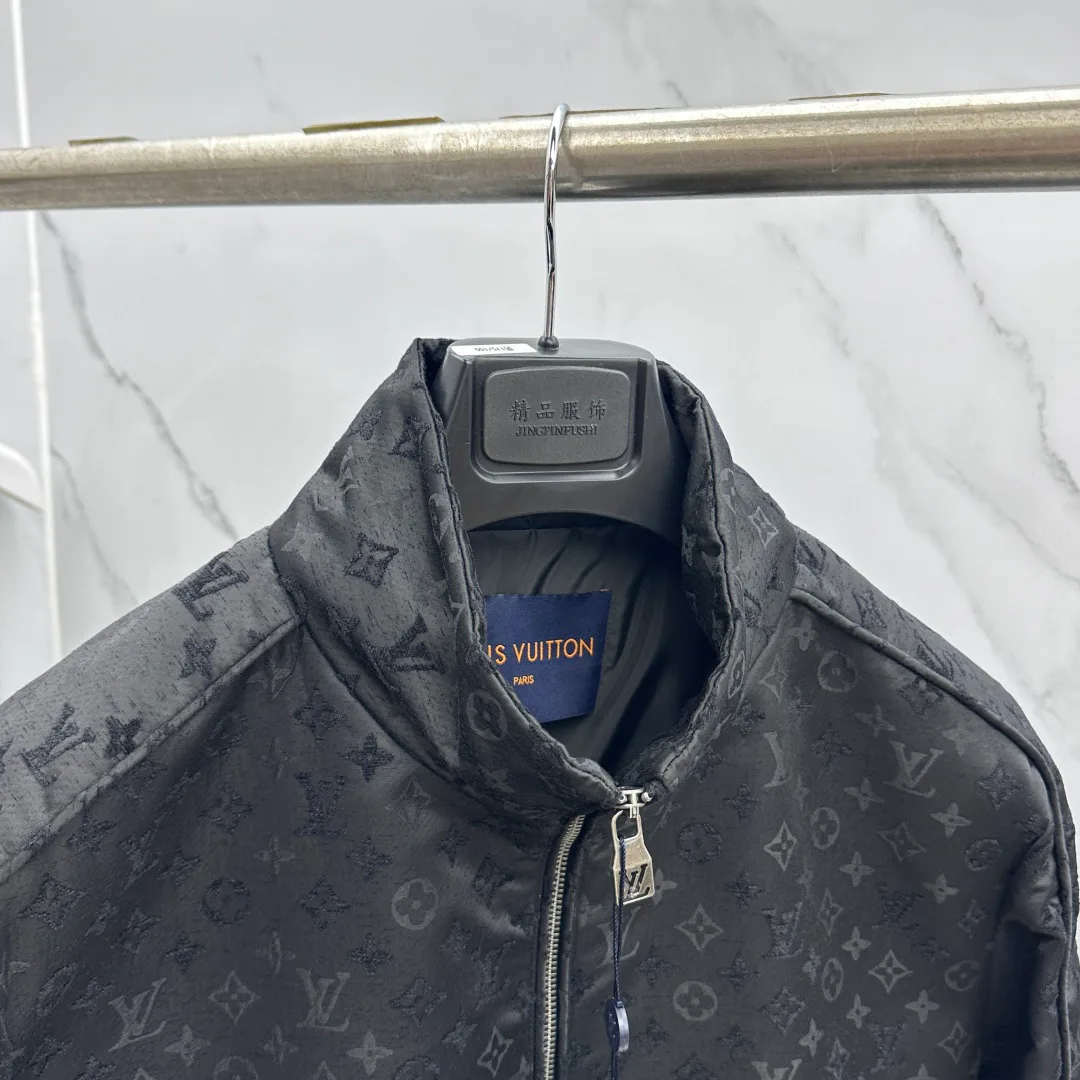 Куртки И Пуховики Мужские Louis Vuitton 18246855
