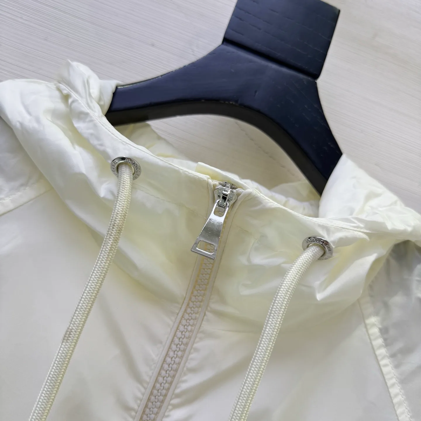 Куртки И Пуховики Женские Moncler 13149760