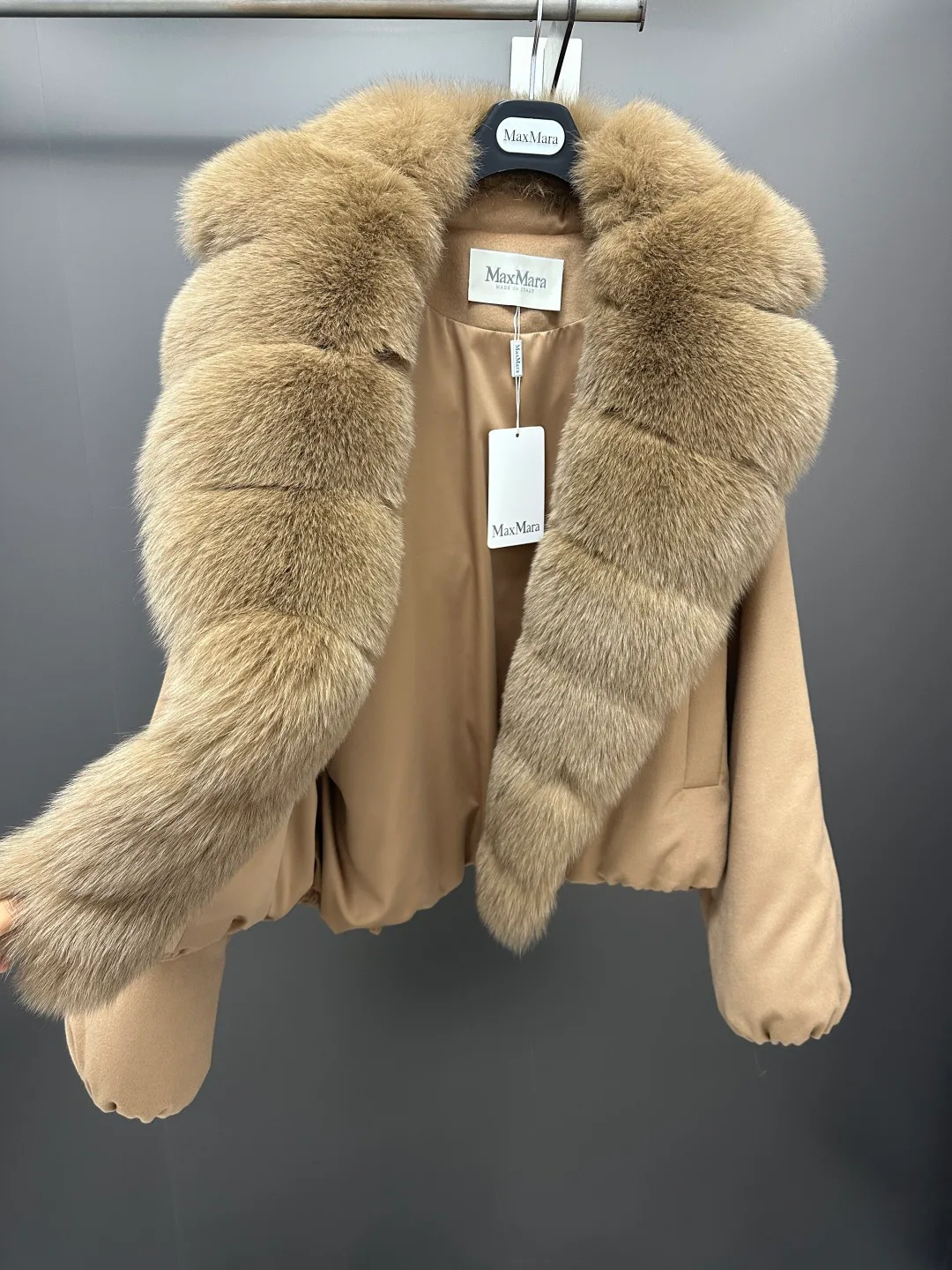Куртки И Пуховики Женские Max Mara 18226695