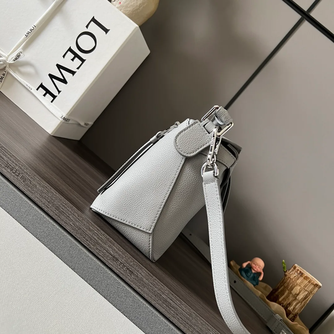 Сумки На Ремне Женские Loewe 442156