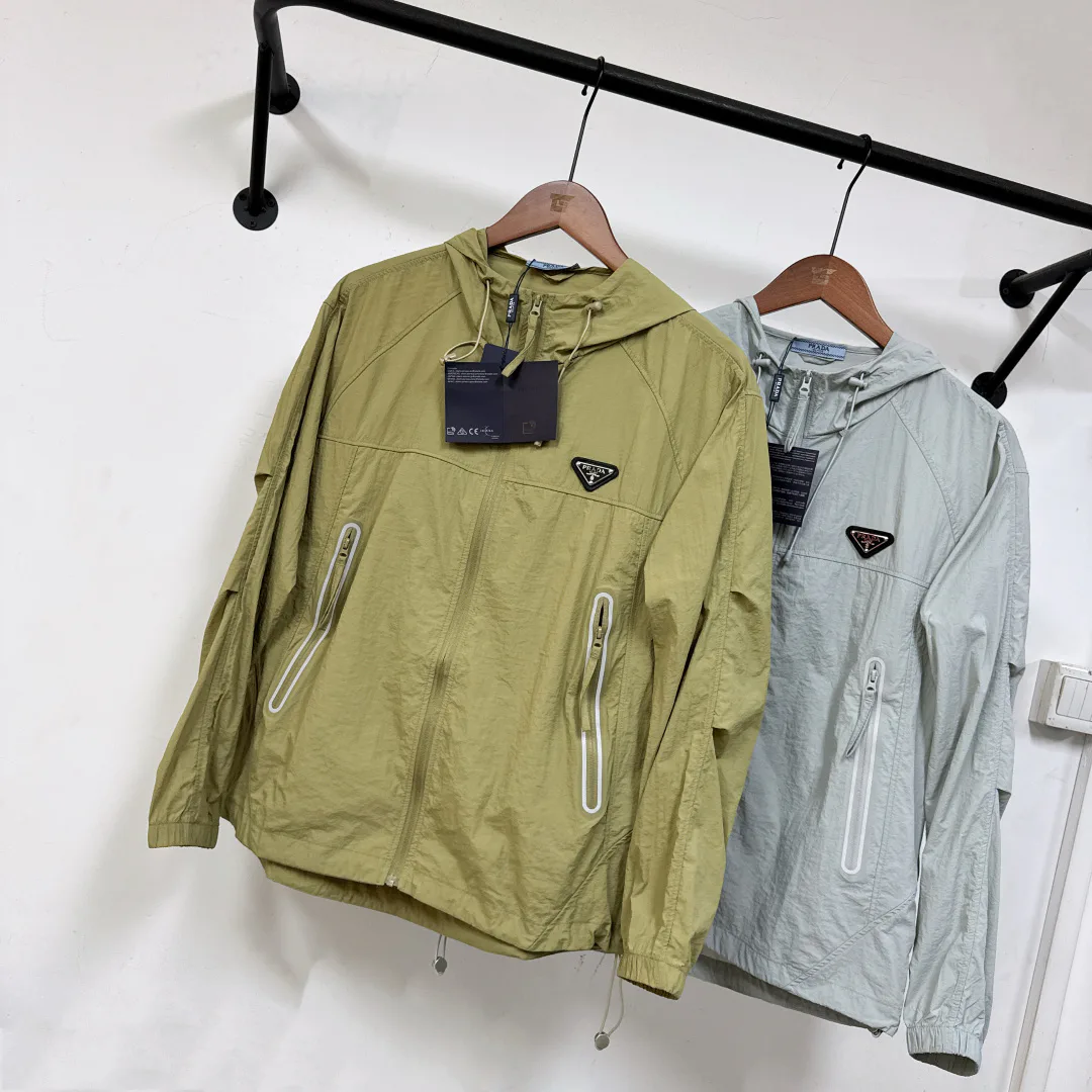 Куртки И Пуховики Мужские Prada 17286067