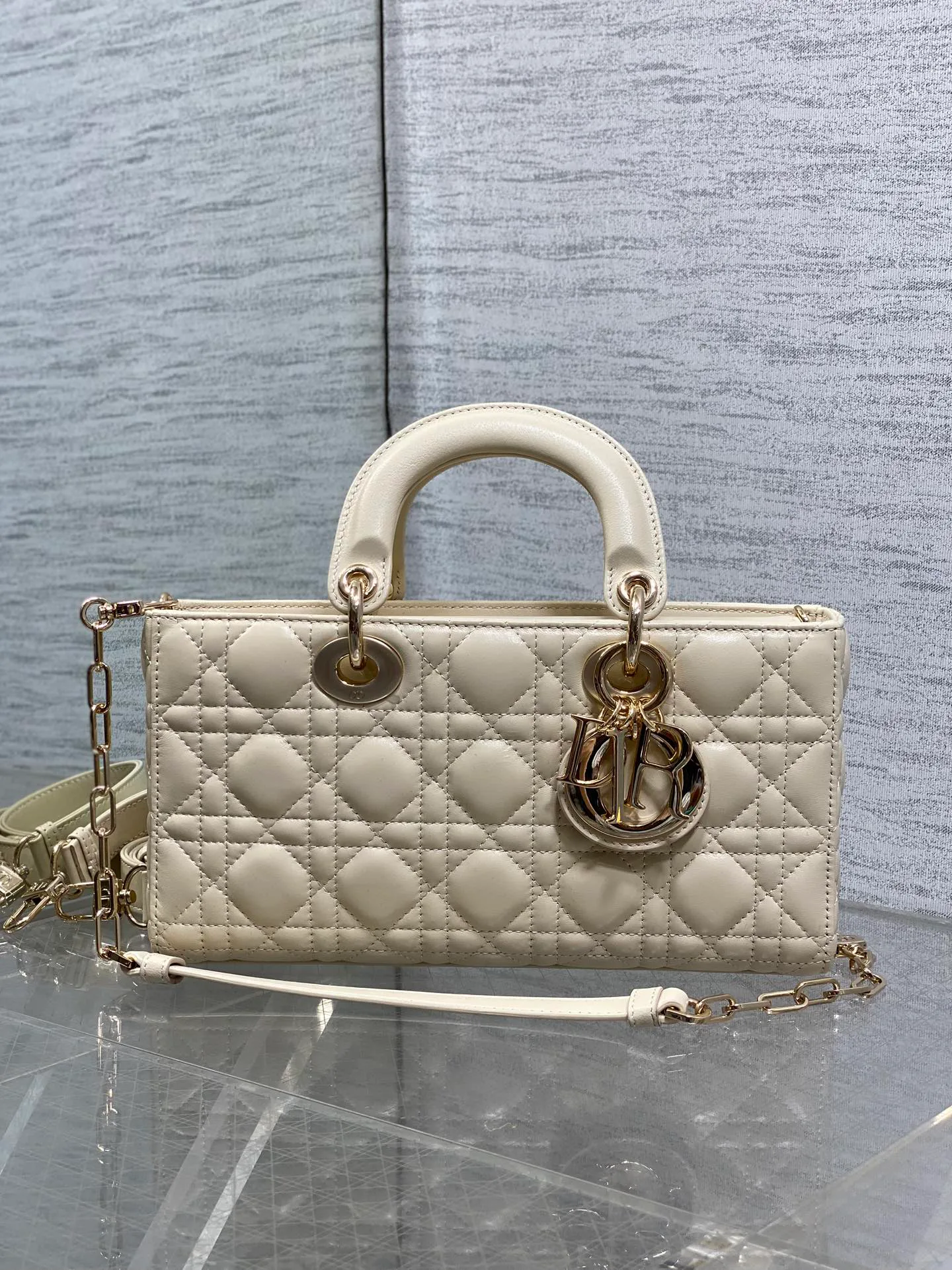 Классические Сумки Женские Christian Dior 12242734