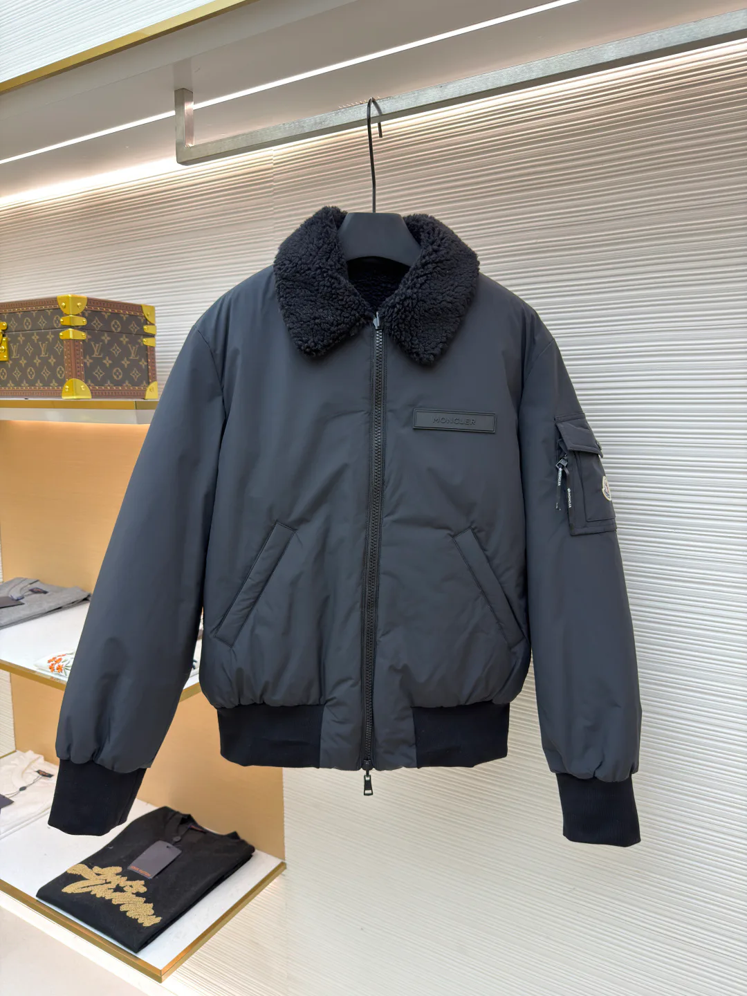 Куртки И Пуховики Мужские Moncler 339643