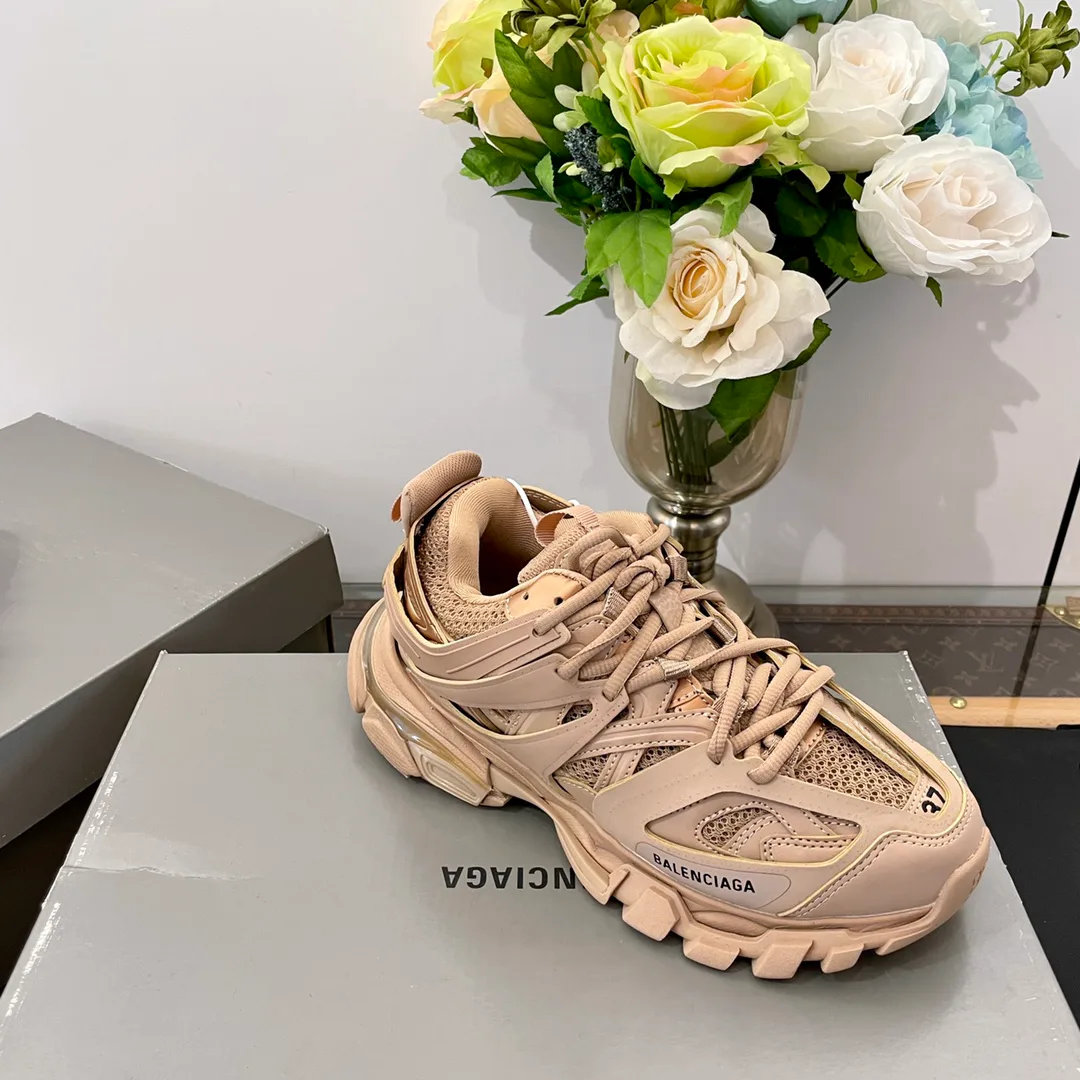 Кроссовки Женские Balenciaga 12656209