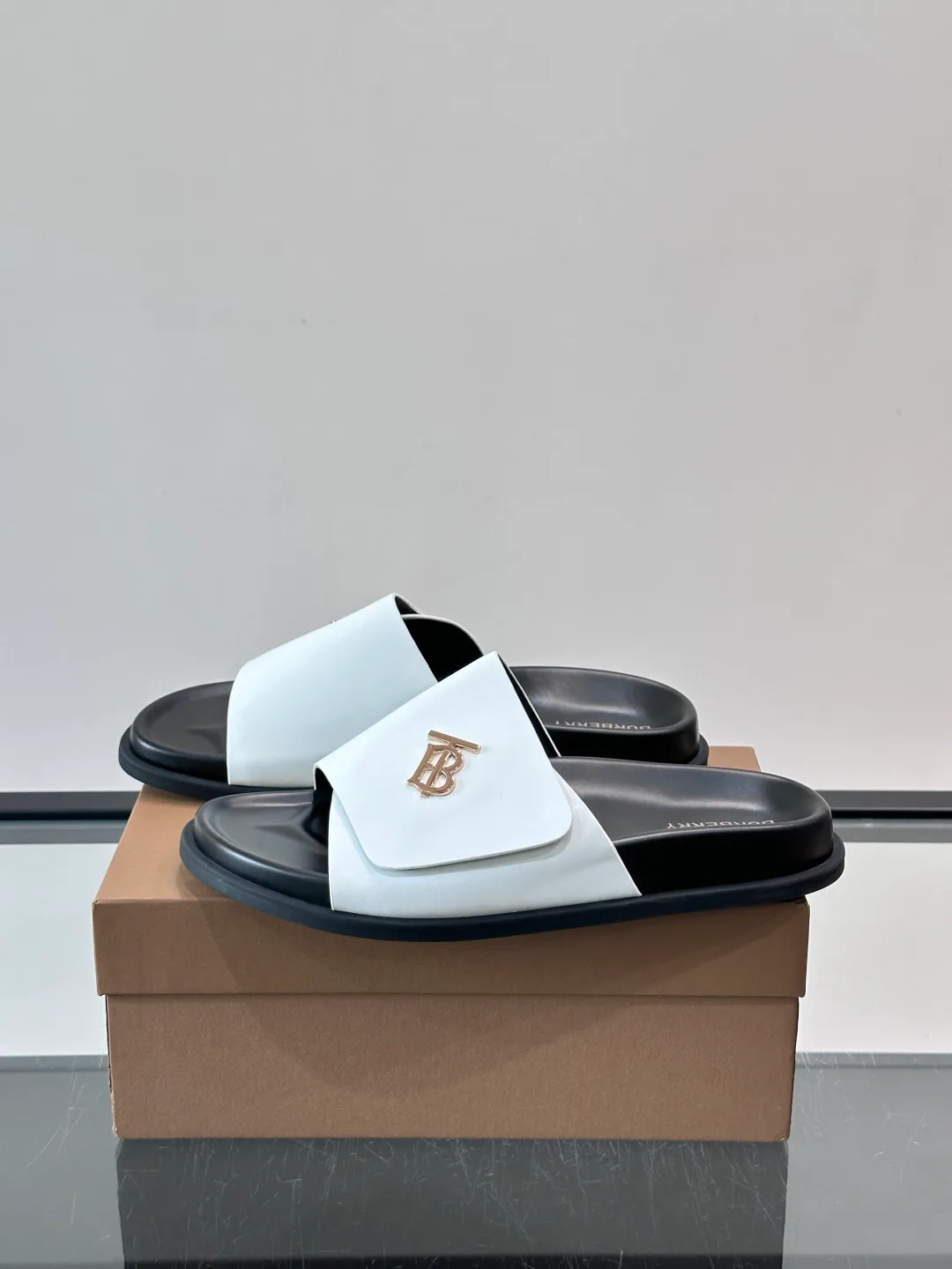 Сандалии Мужские Burberry 13480030