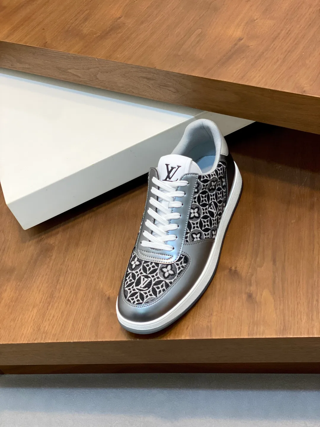 Кроссовки Мужские Louis Vuitton 58177