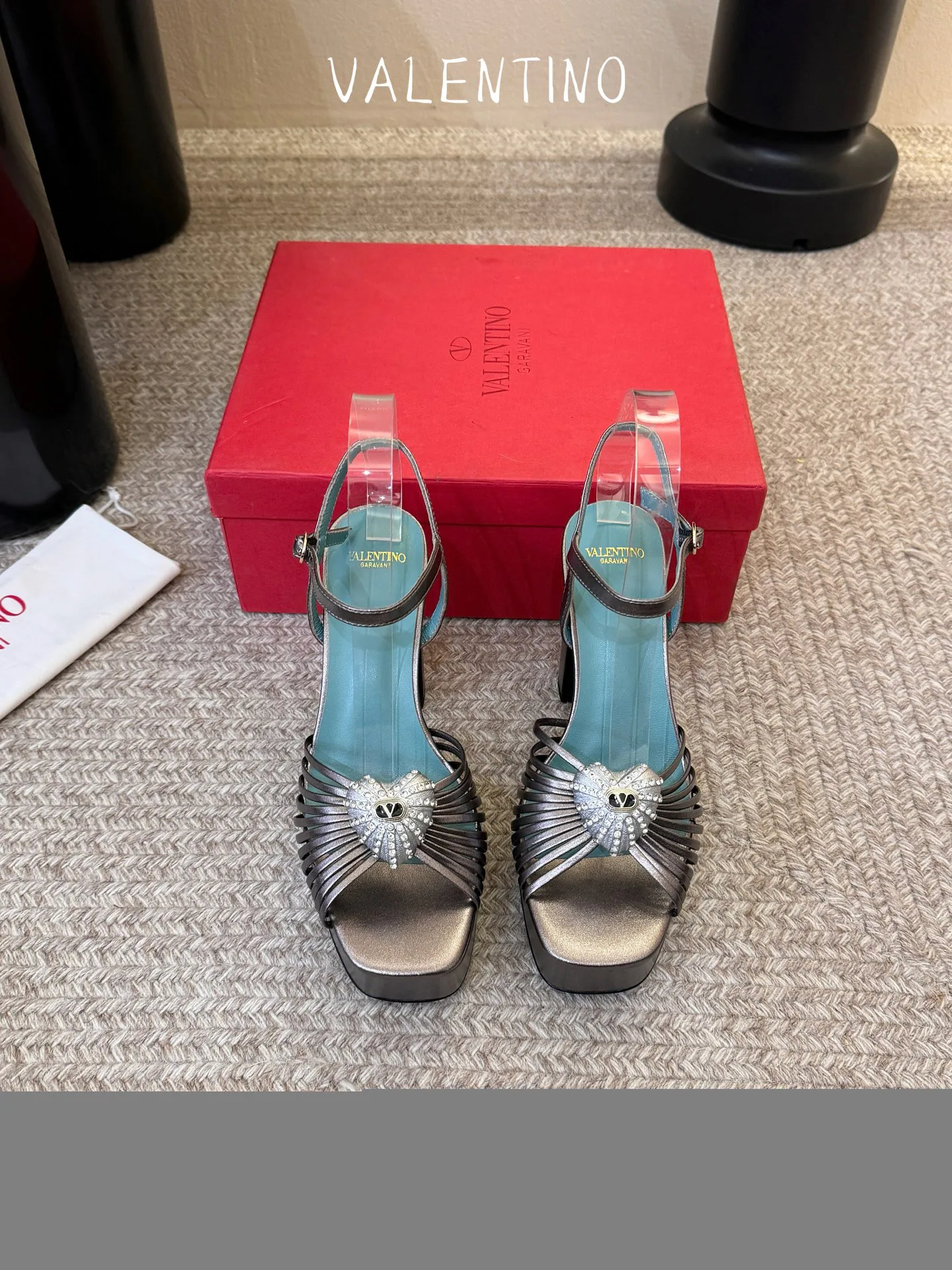 Босоножки Женские Valentino 17396956