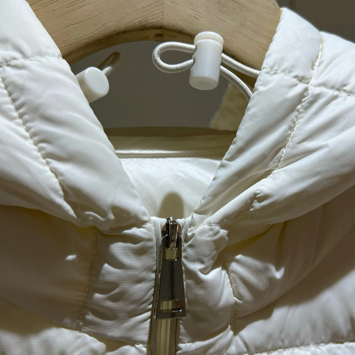 Куртки И Пуховики Женские Moncler 18180100