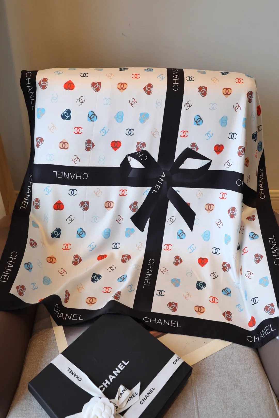 Шарфы Chanel 13449372