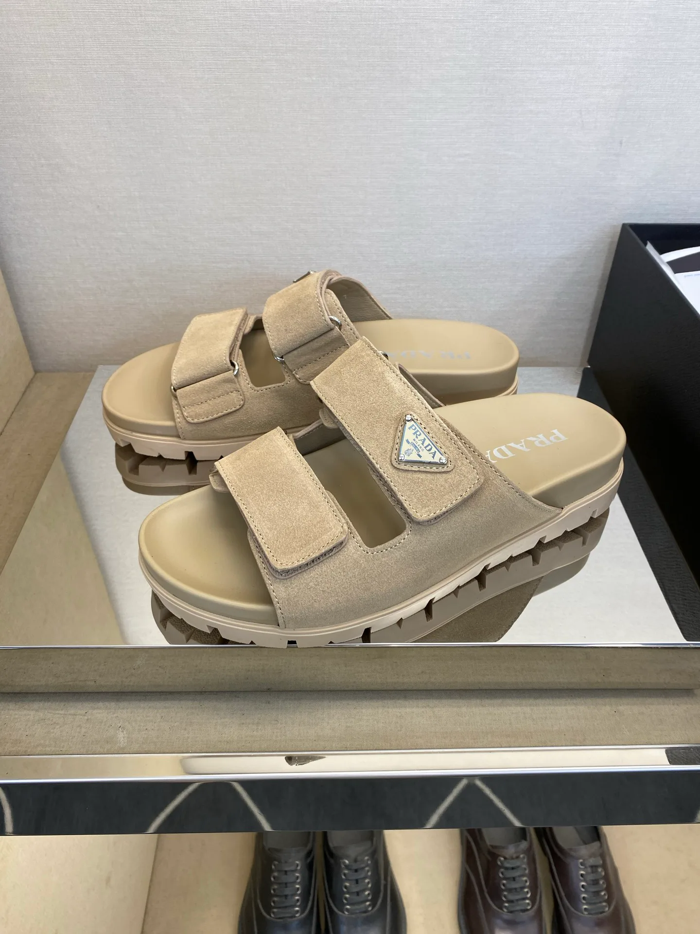 Шлепанцы Мужские Prada 15326409