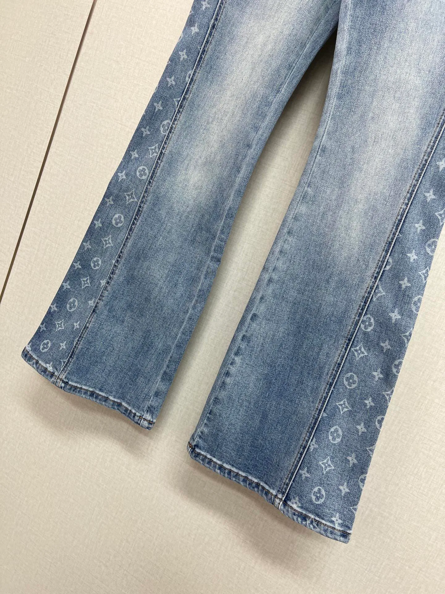 Джинсы Женские Louis Vuitton 13233655