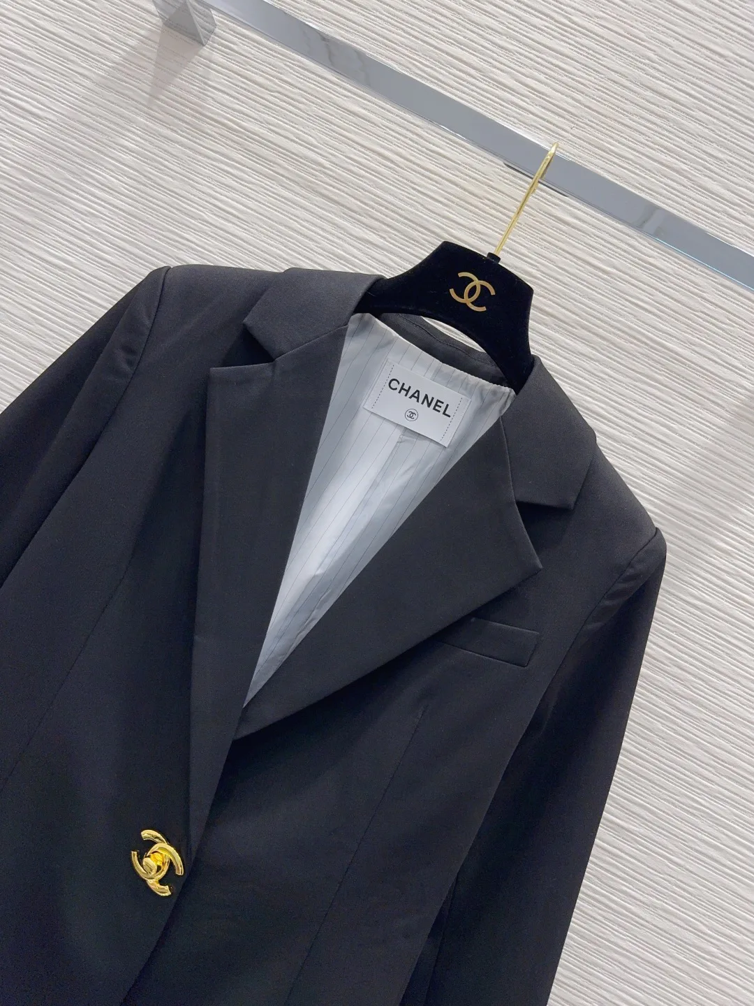 Жакеты Женские Chanel 18305712