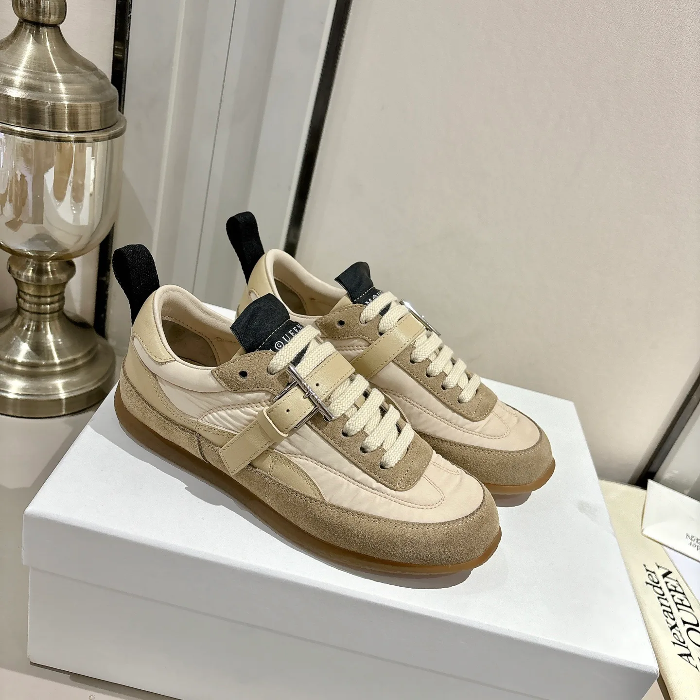 Кроссовки Женские Alexander Mcqueen 8979819