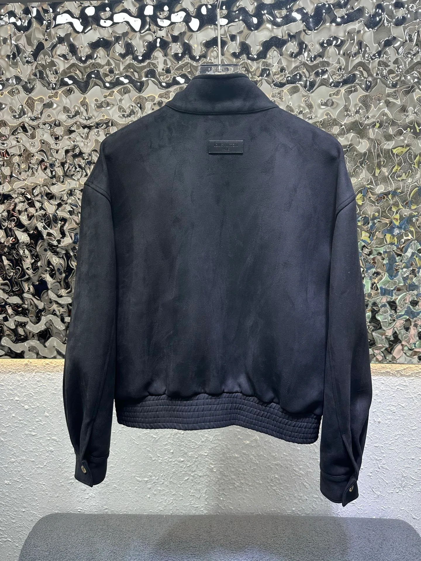 Куртки И Пуховики Женские Louis Vuitton 18873414