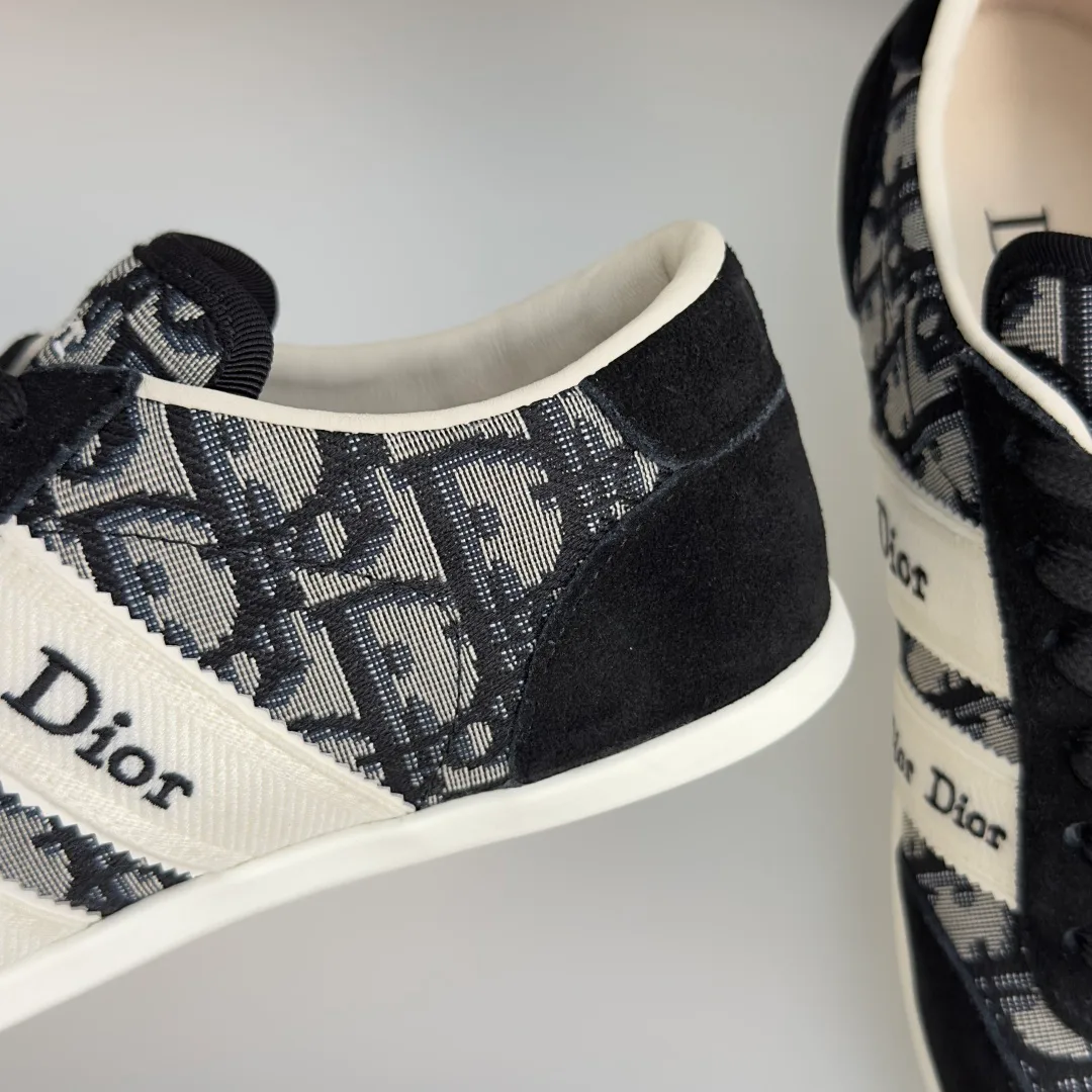 Кроссовки Женские Christian Dior 19779528