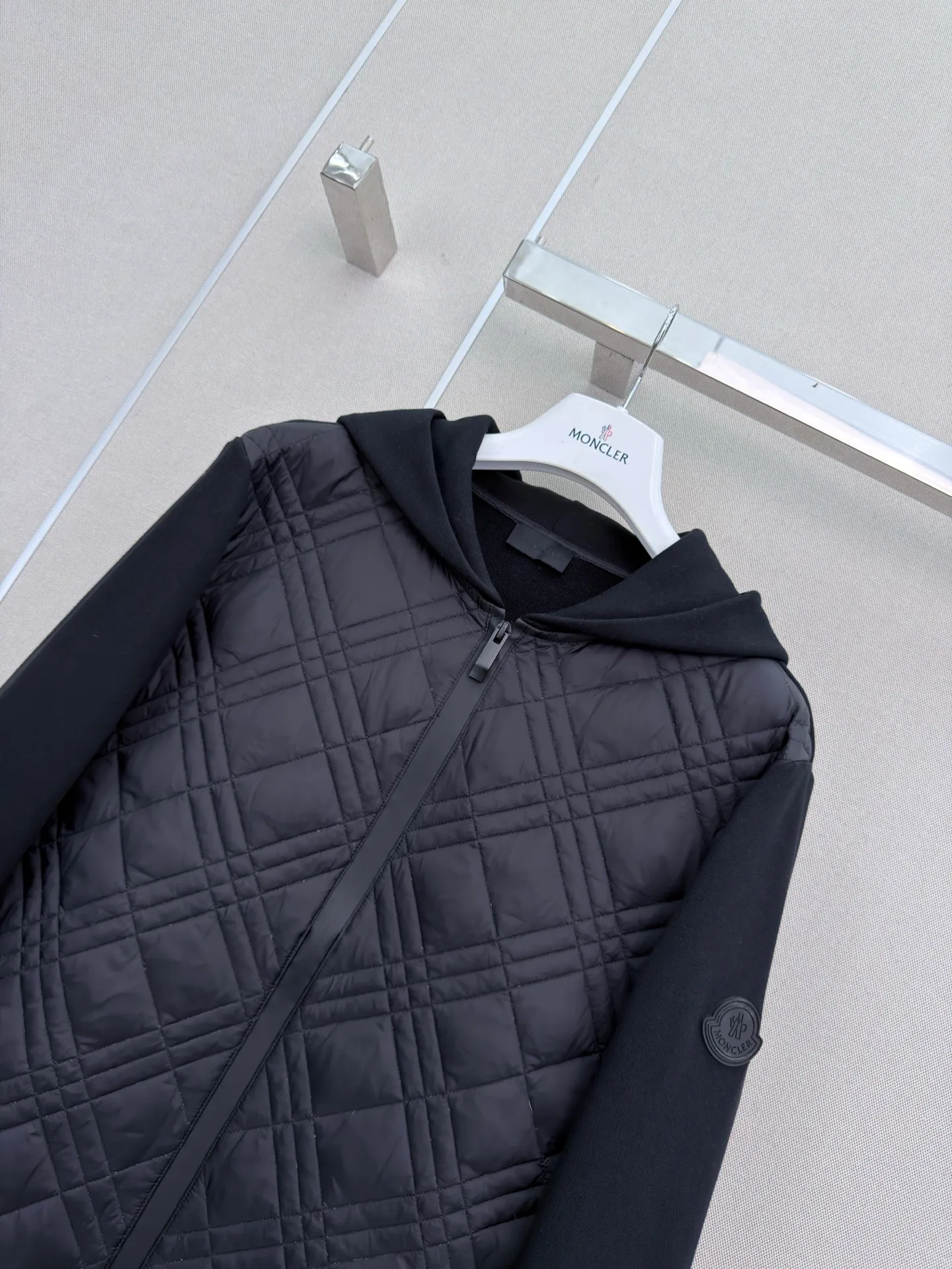 Куртки И Пуховики Женские Moncler 18506403