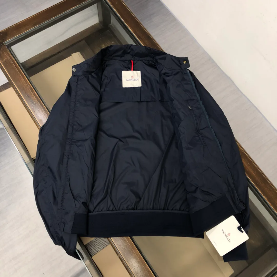 Куртки И Пуховики Женские Moncler 9906953