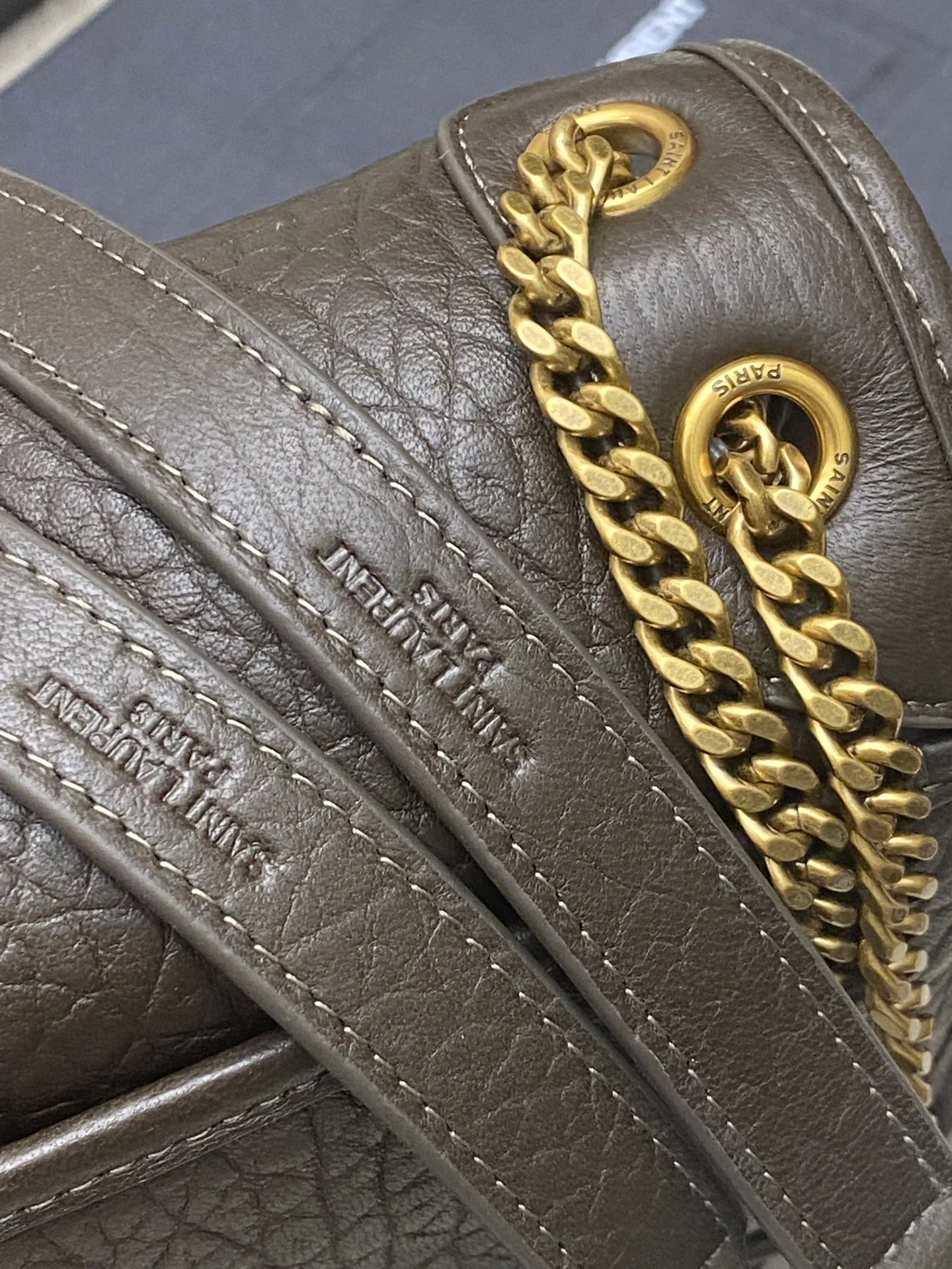Классические Сумки Женские Saint Laurent 13435186