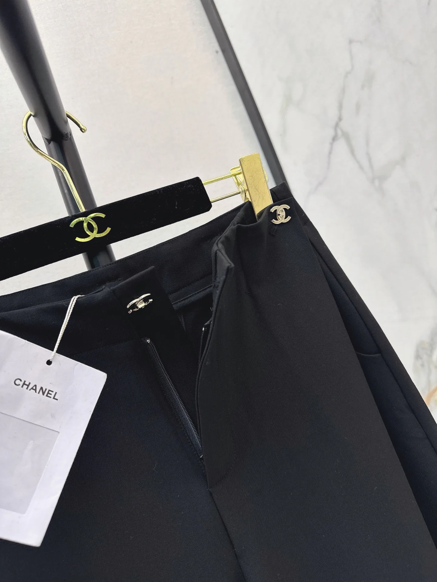 Брюки Женские Chanel 19052044