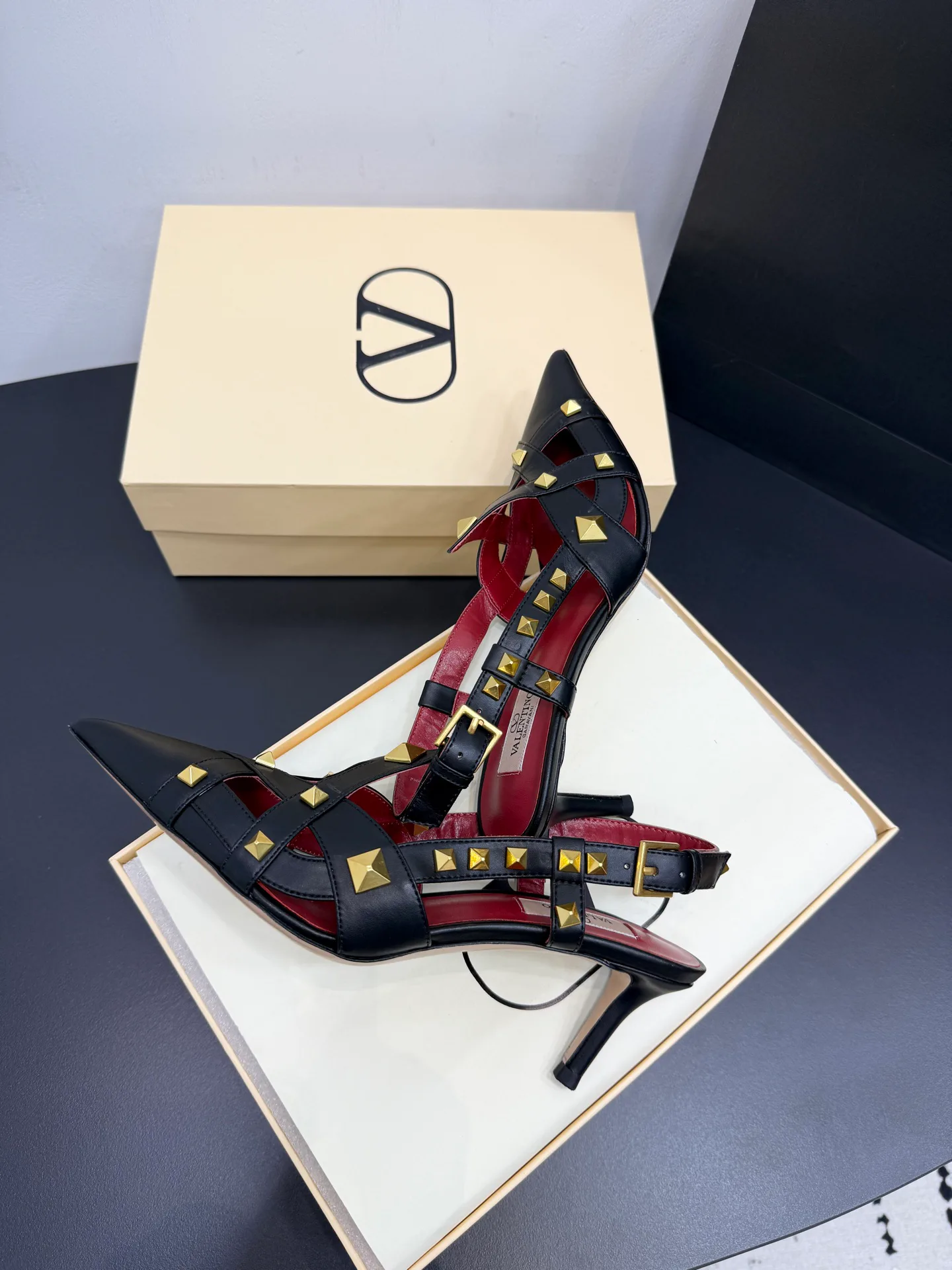 Босоножки Женские Valentino 1231188