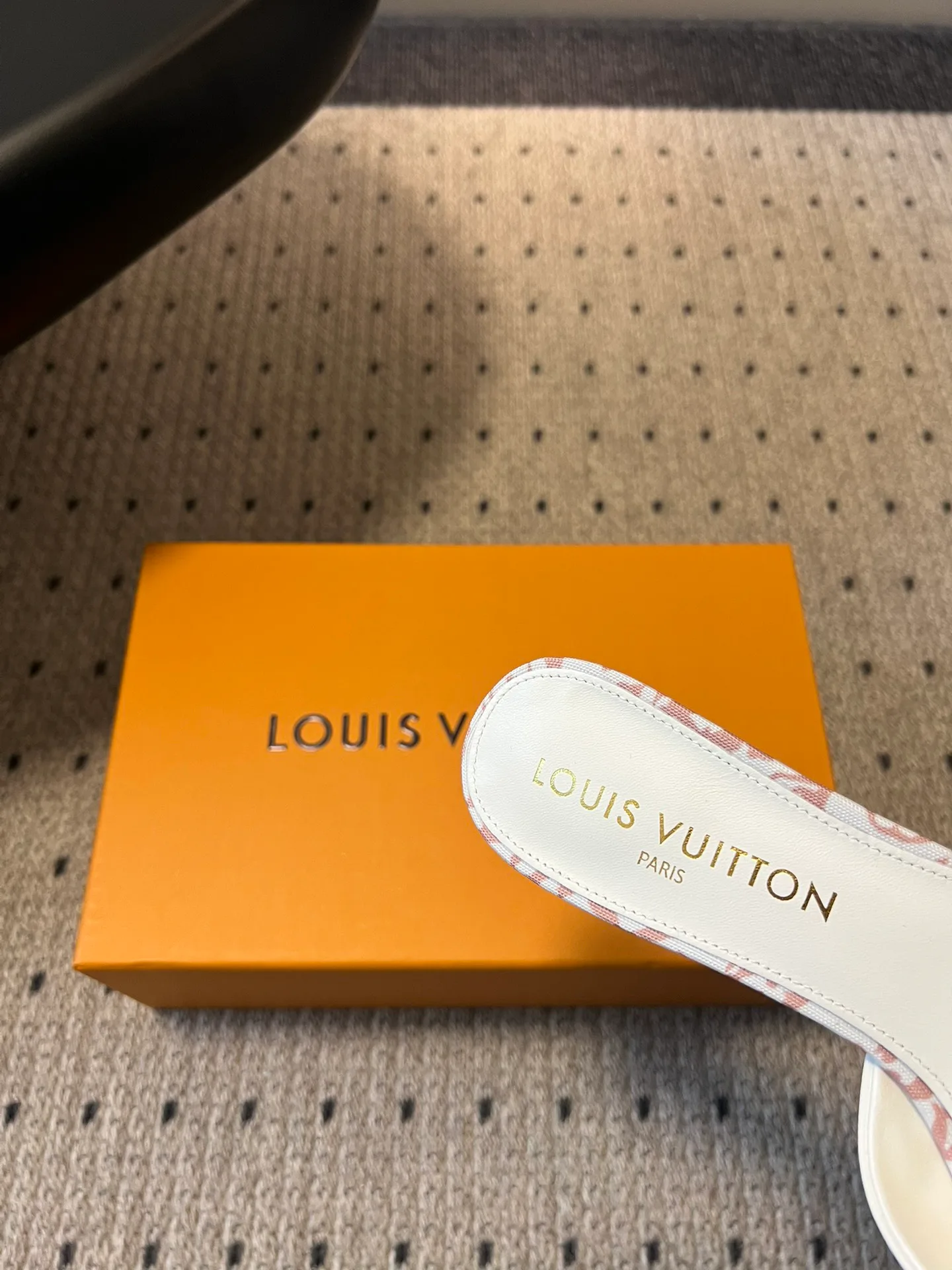 Босоножки Женские Louis Vuitton 11755081