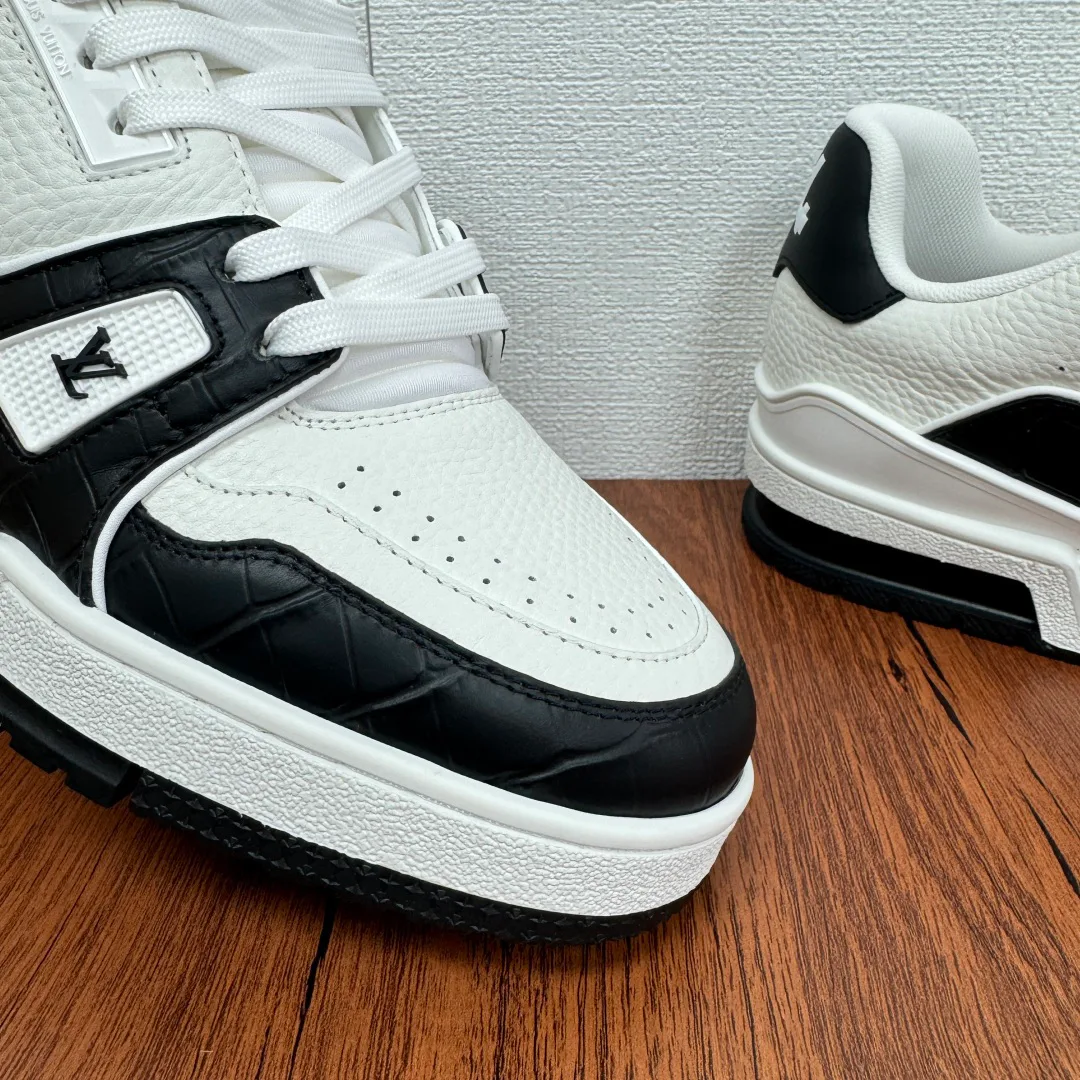 Кроссовки Мужские Louis Vuitton 1032394