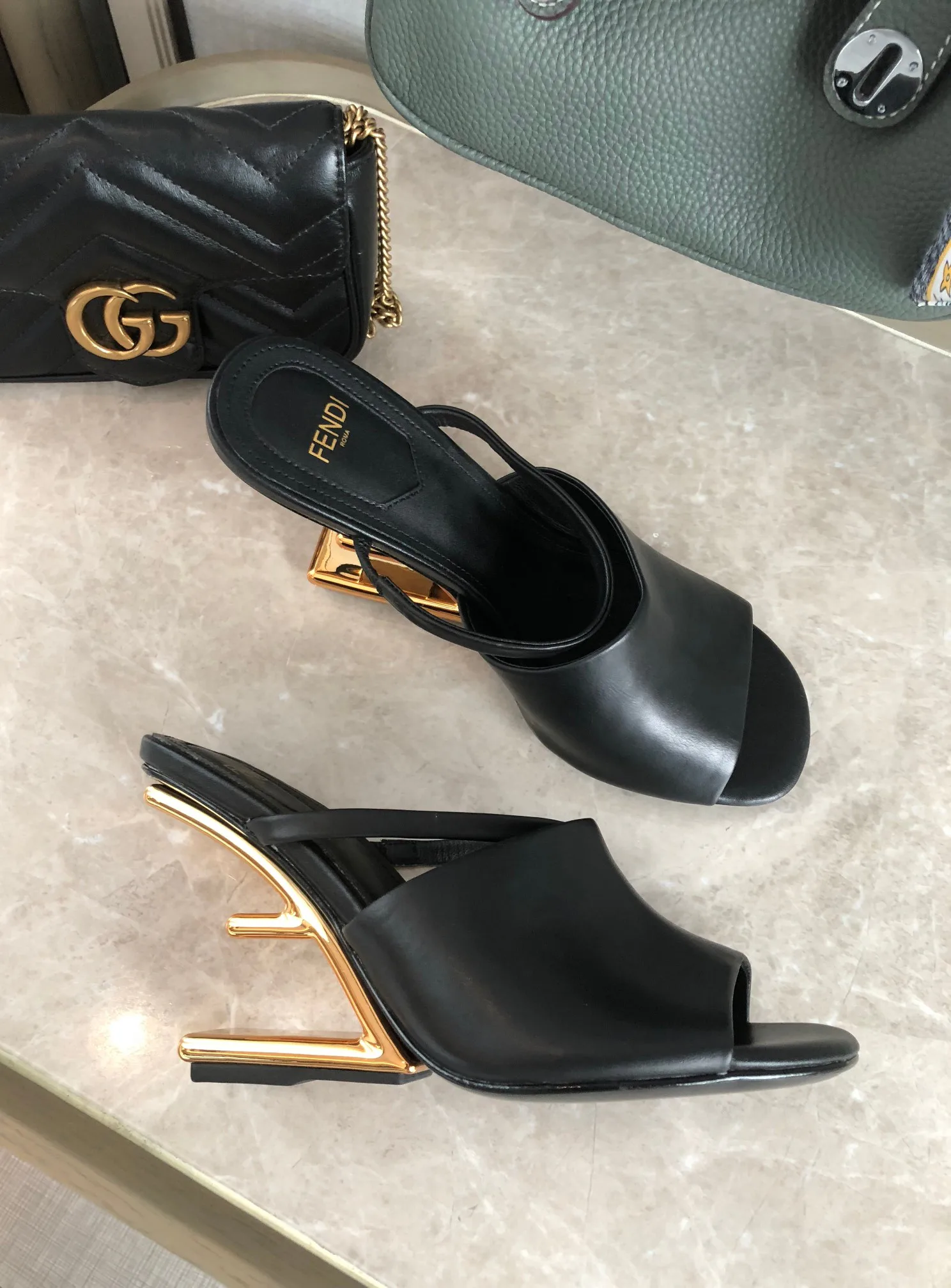 Босоножки Женские Fendi 10492