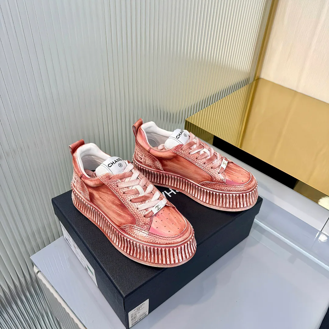 Кроссовки Женские Chanel 11605950