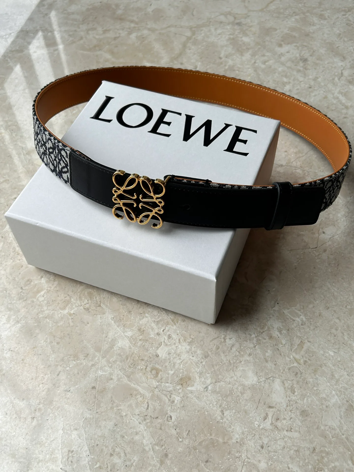 Ремни Loewe 11704493