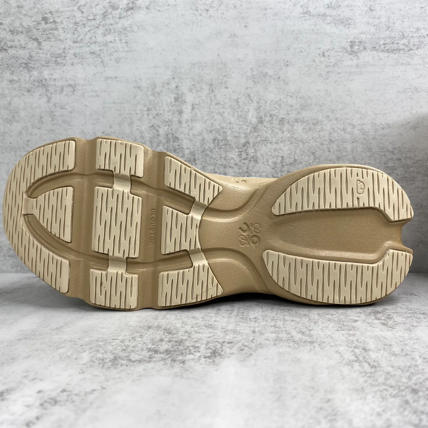 Кроссовки Женские Loewe 5279347