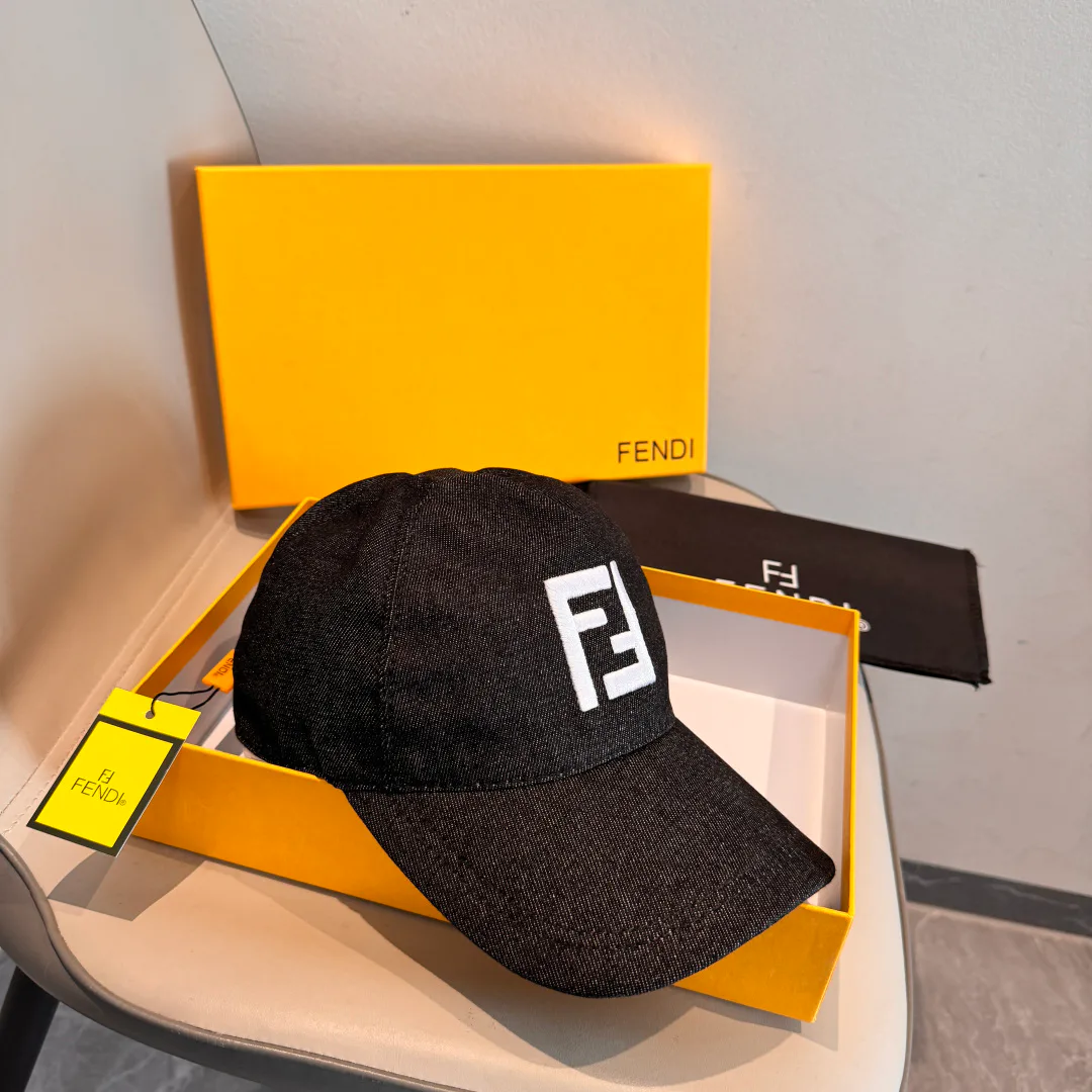 Головные Уборы Fendi 17515243