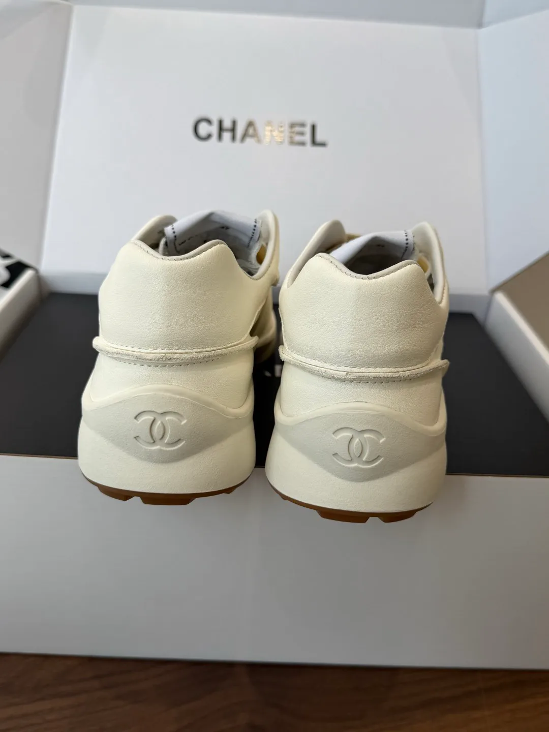 Кроссовки Женские Chanel 19554124