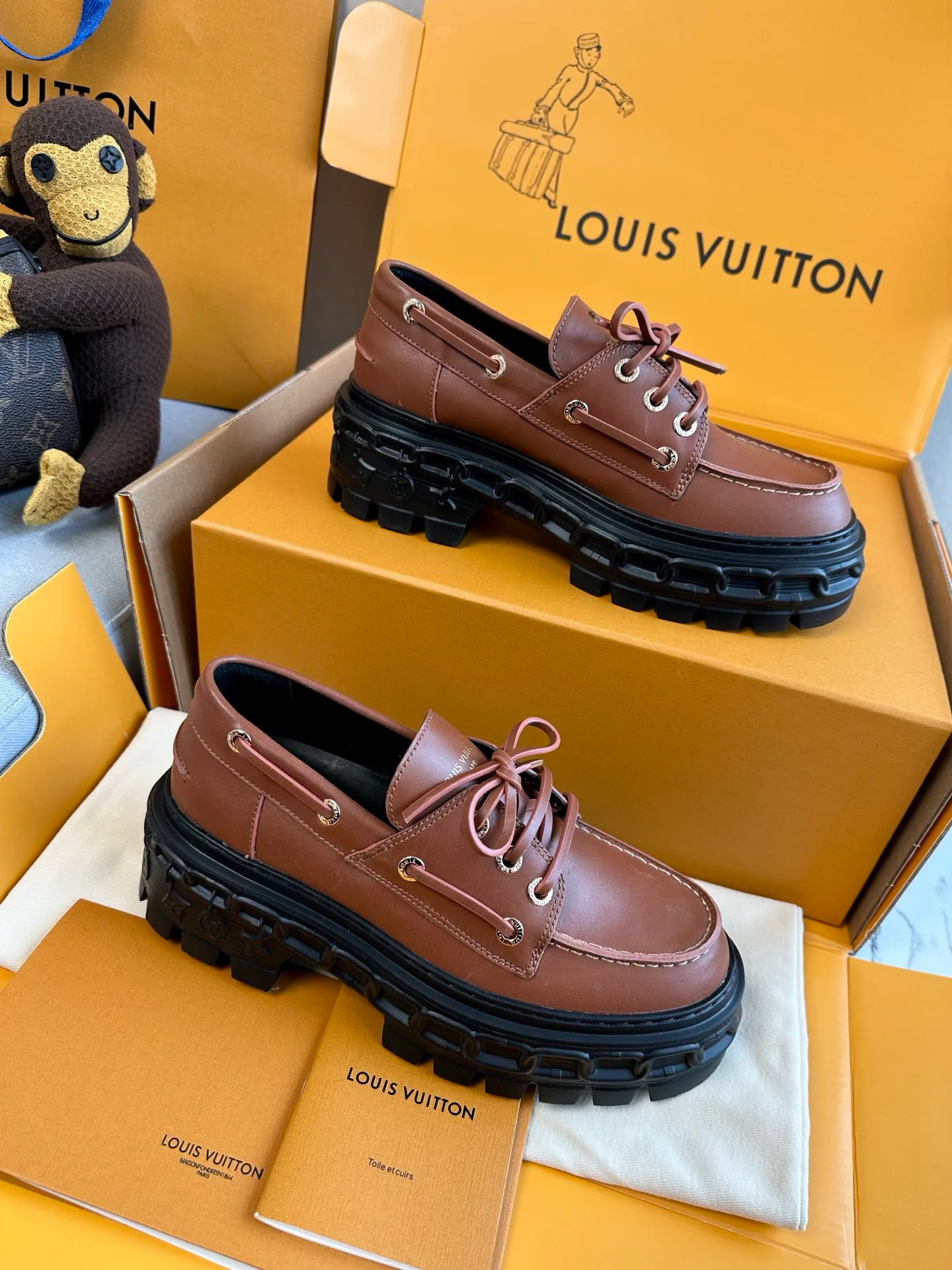 Лоферы Женские Louis Vuitton 23232