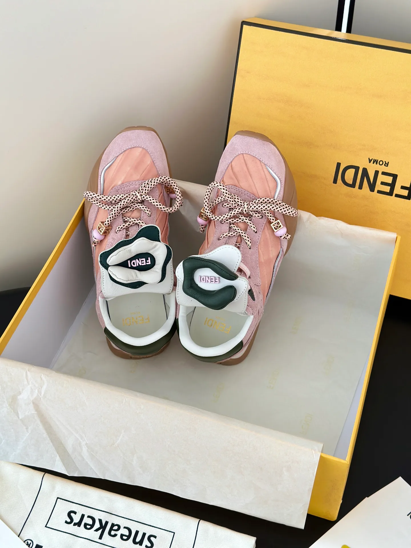 Кроссовки Женские Fendi 11886714