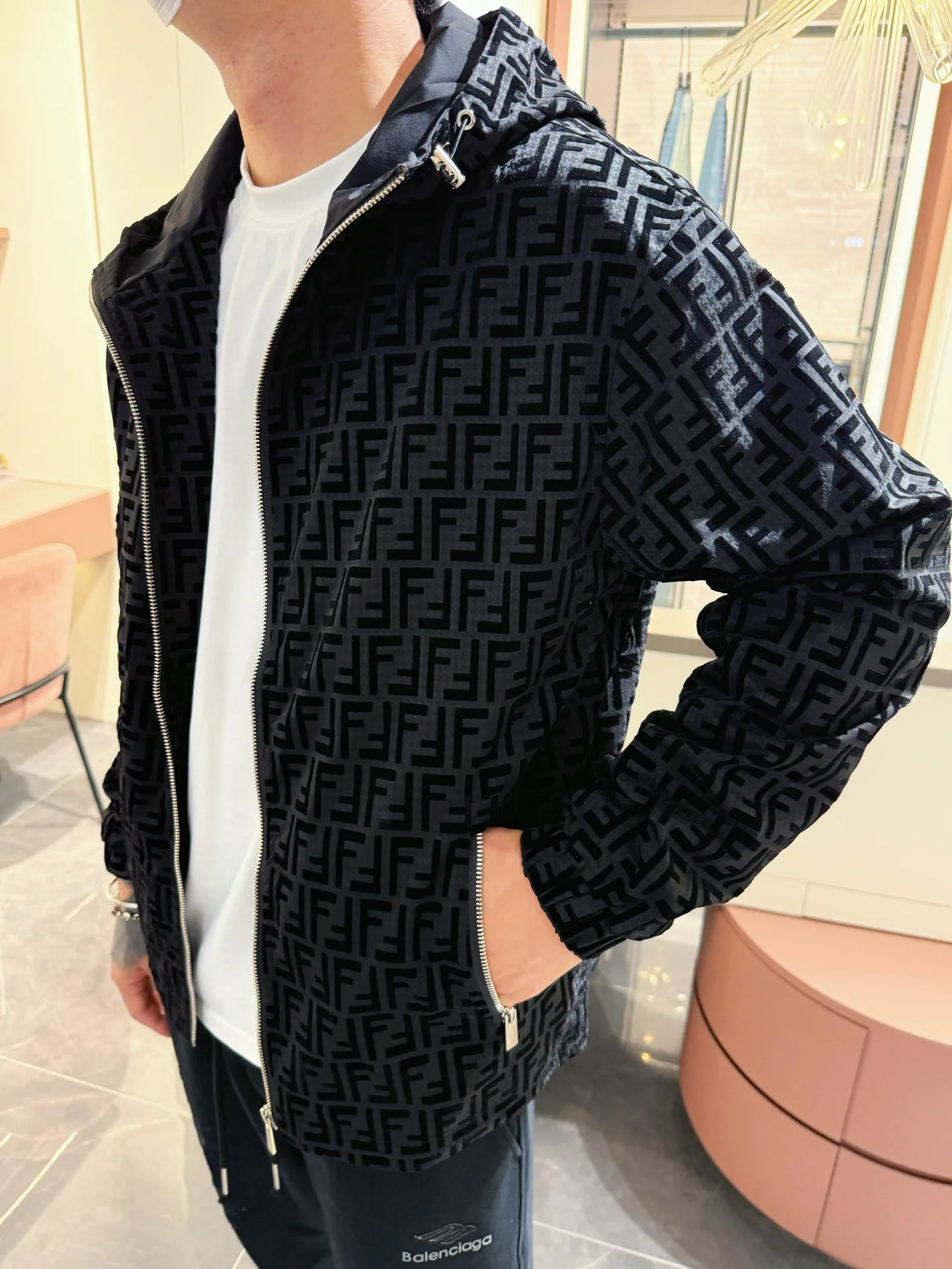 Куртки И Пуховики Мужские Fendi 18197307