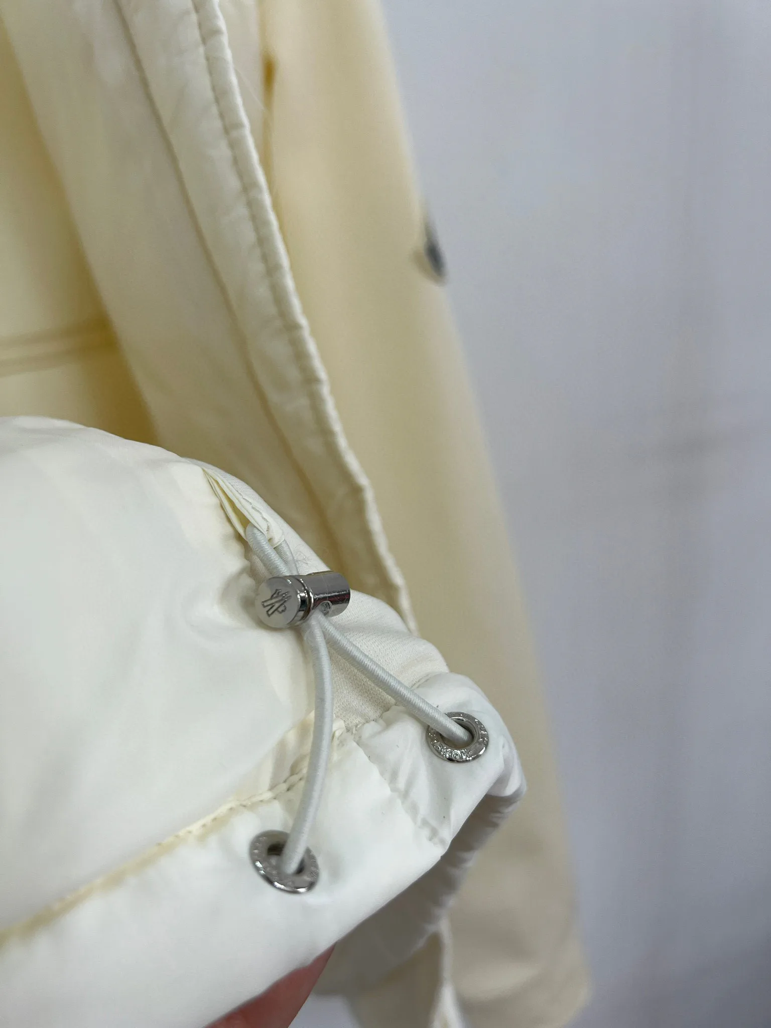 Куртки И Пуховики Женские Moncler 18416227