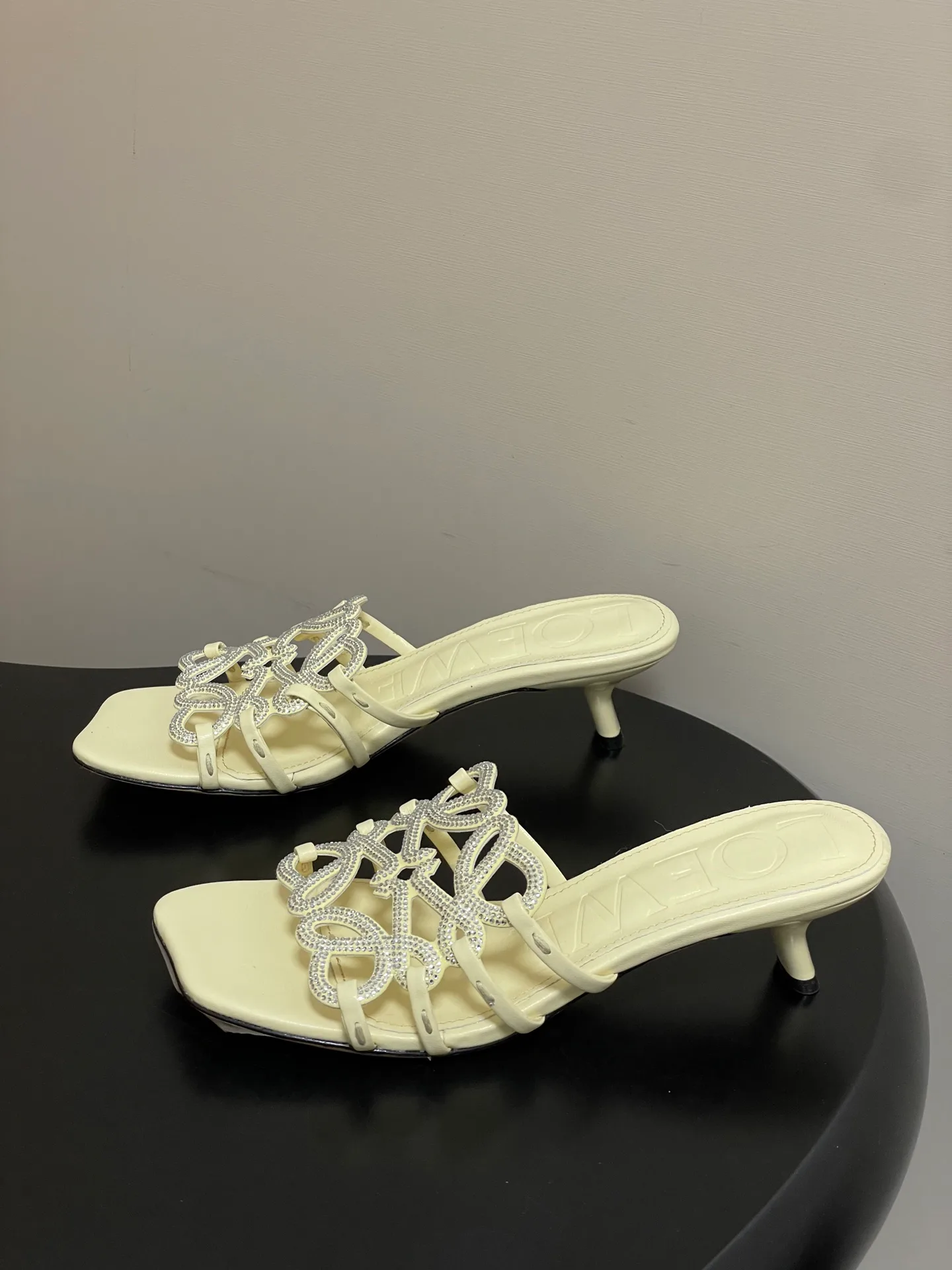 Босоножки Женские Loewe 11464058