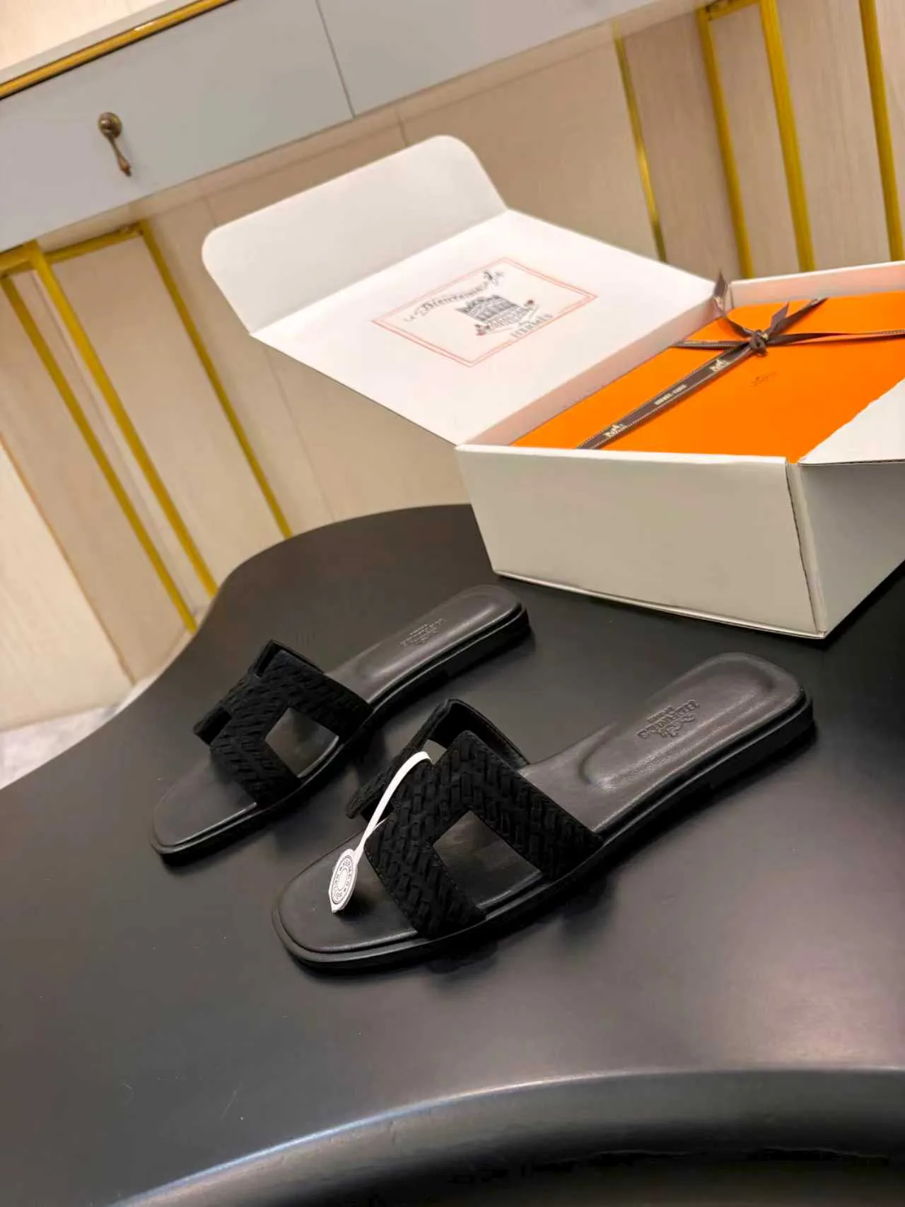 Шлепанцы Женские Hermes 379540