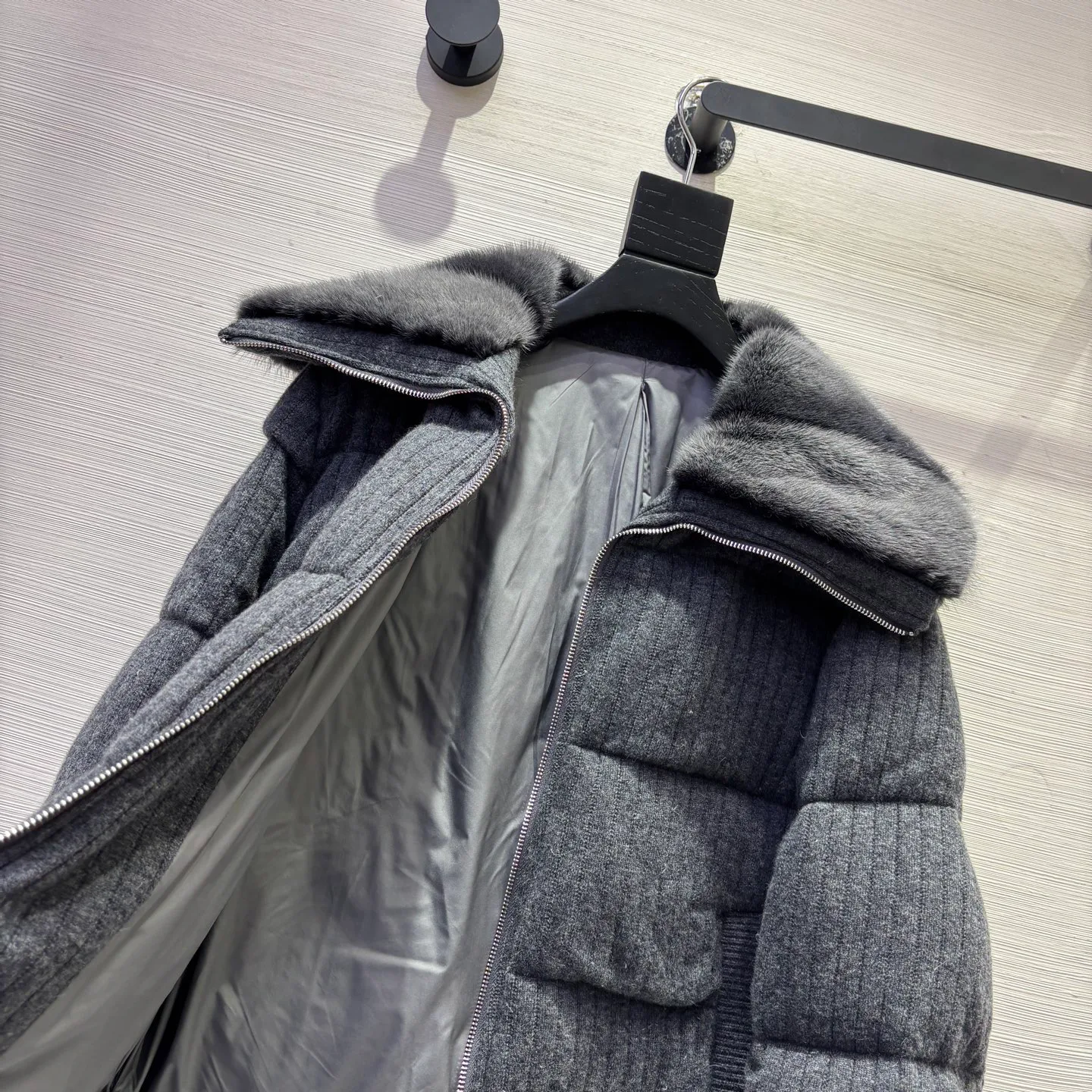 Куртки И Пуховики Женские Brunello Cucinelli 402923