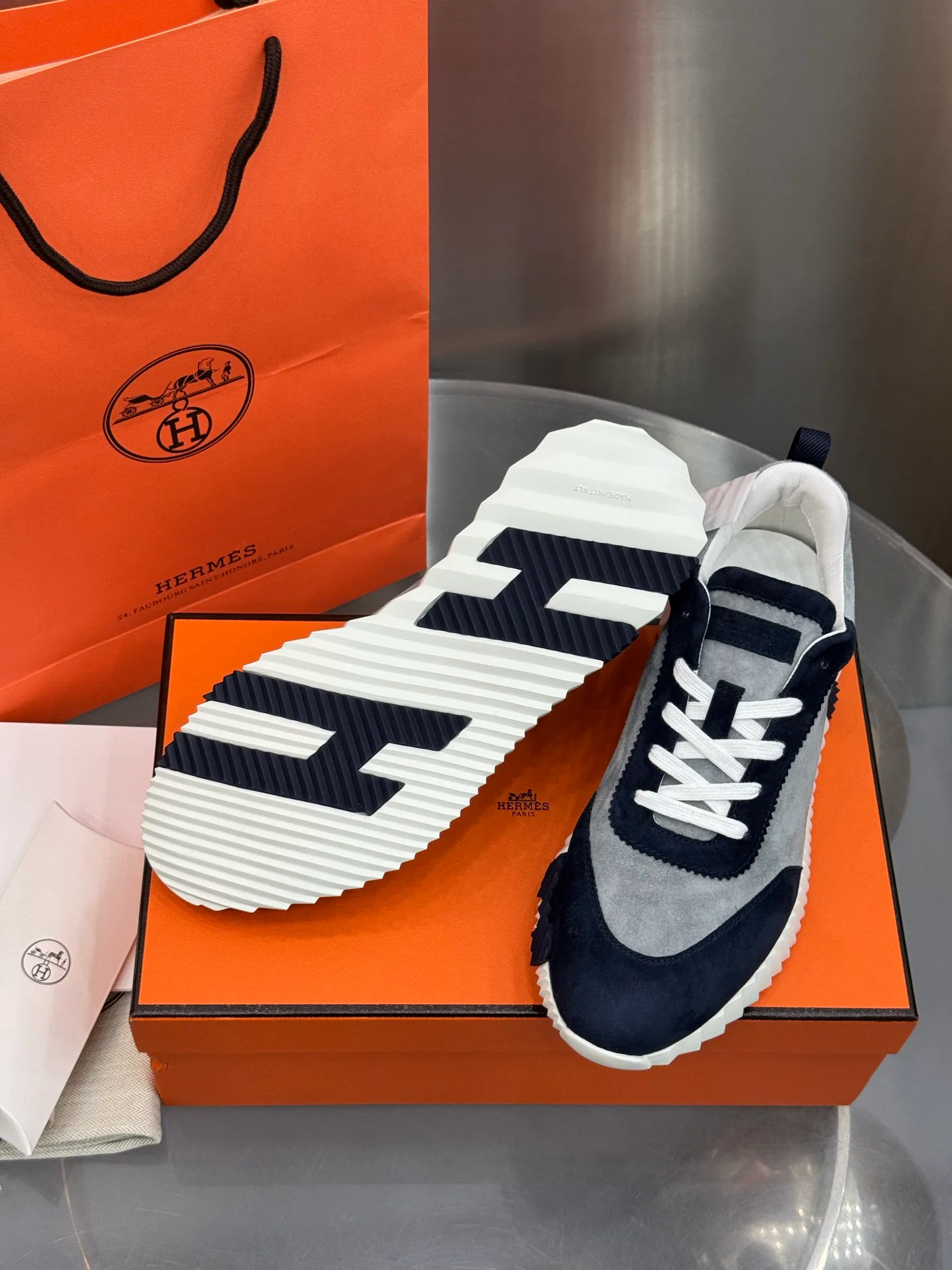Кроссовки Женские Hermes 17811480