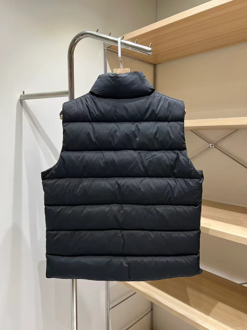 Жилеты Женские Moncler 18131403