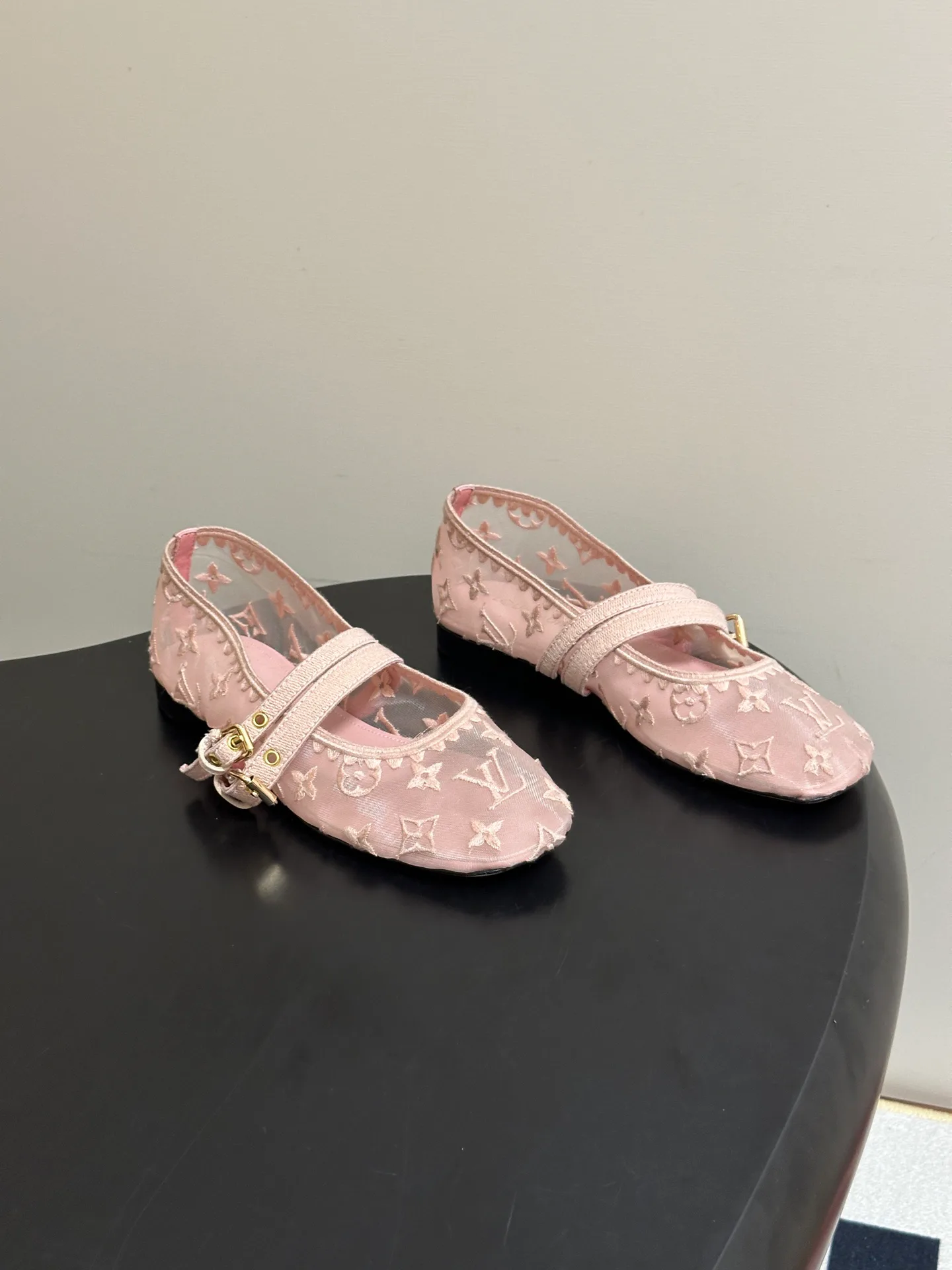 Балетки Женские Louis Vuitton 18340938