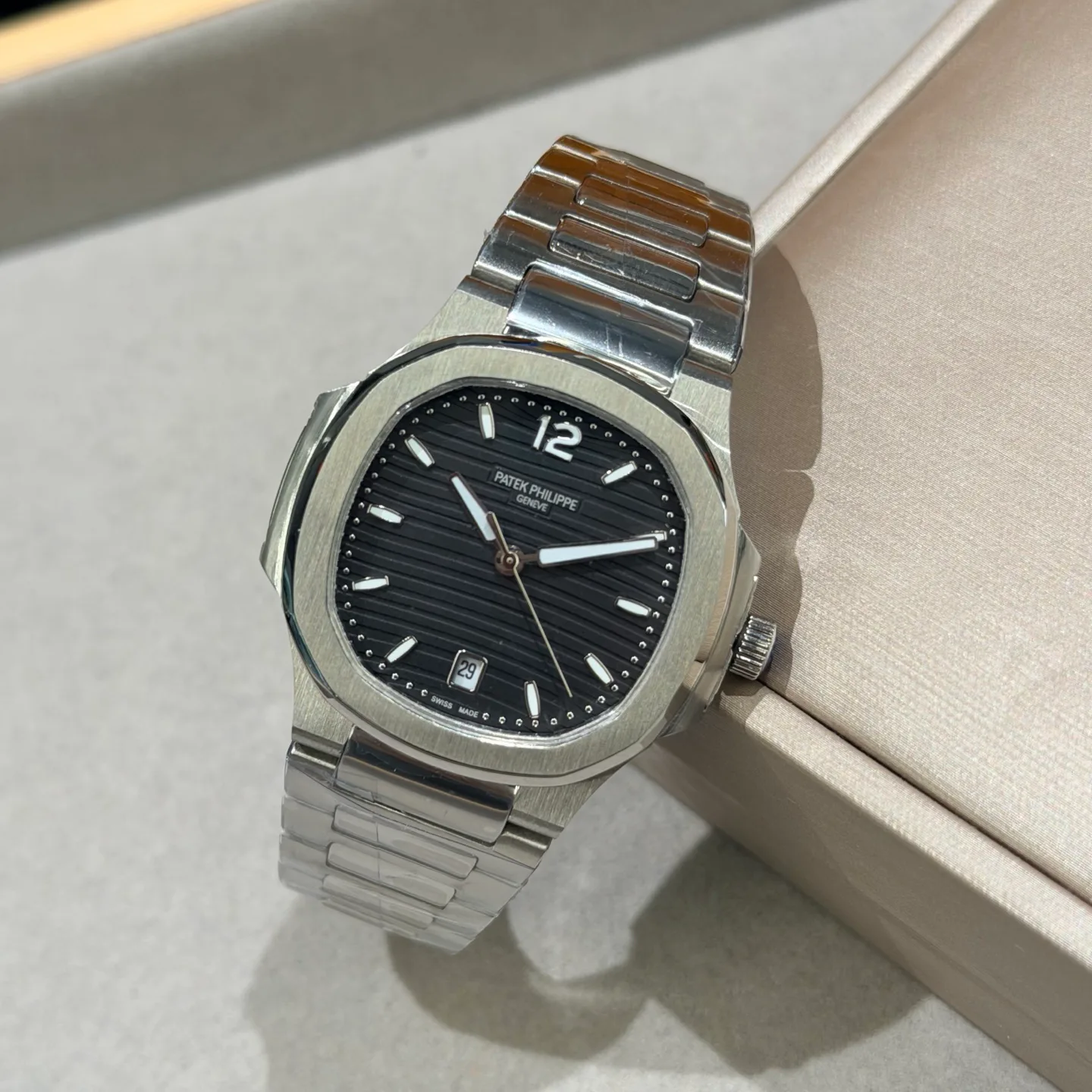 Часы Женские Patek Philippe 17870337