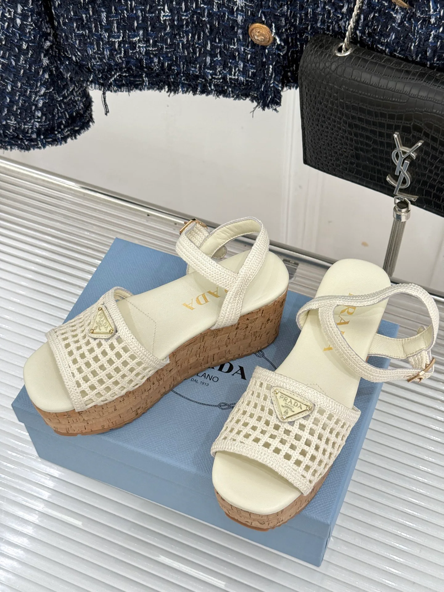 Босоножки Женские Prada 17896702