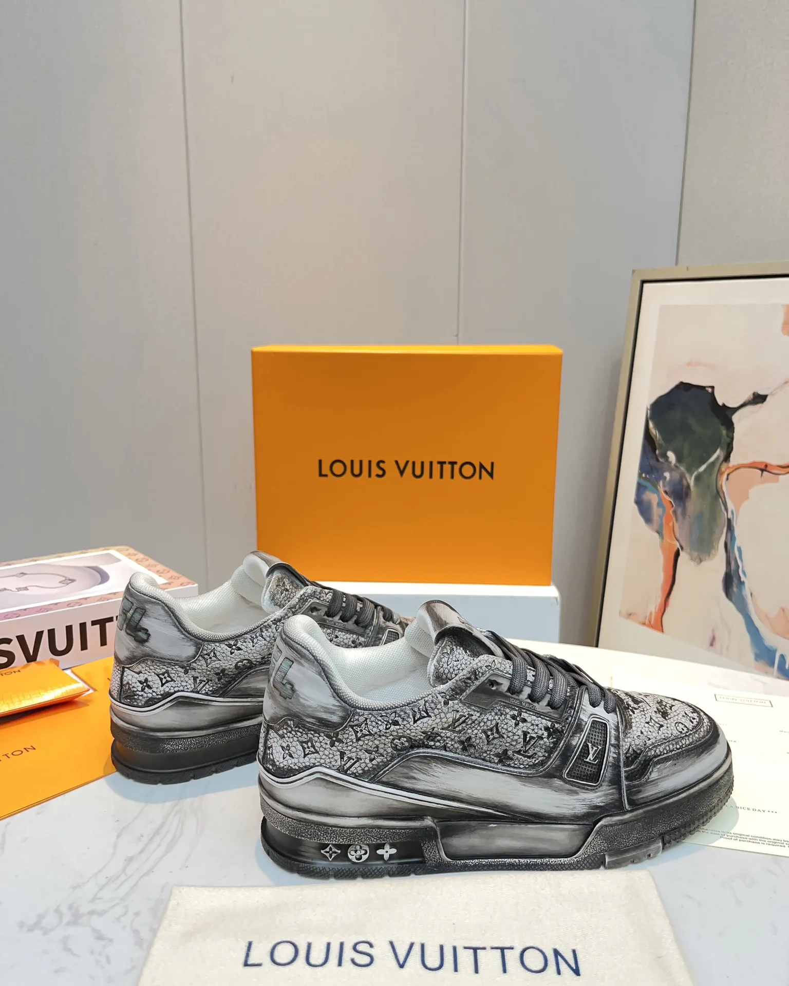 Кроссовки Женские Louis Vuitton 11778700