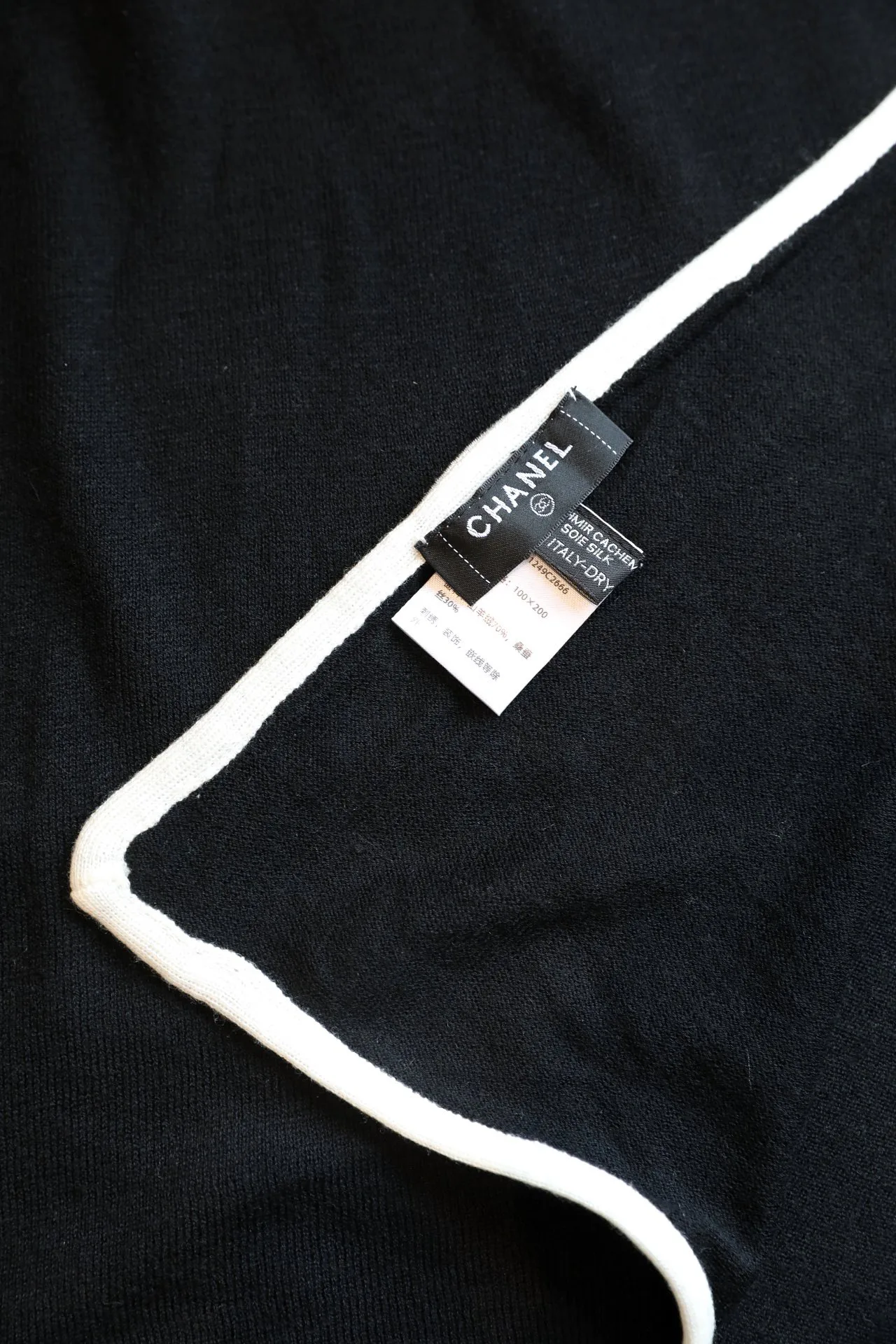 Шарфы Chanel 13478495